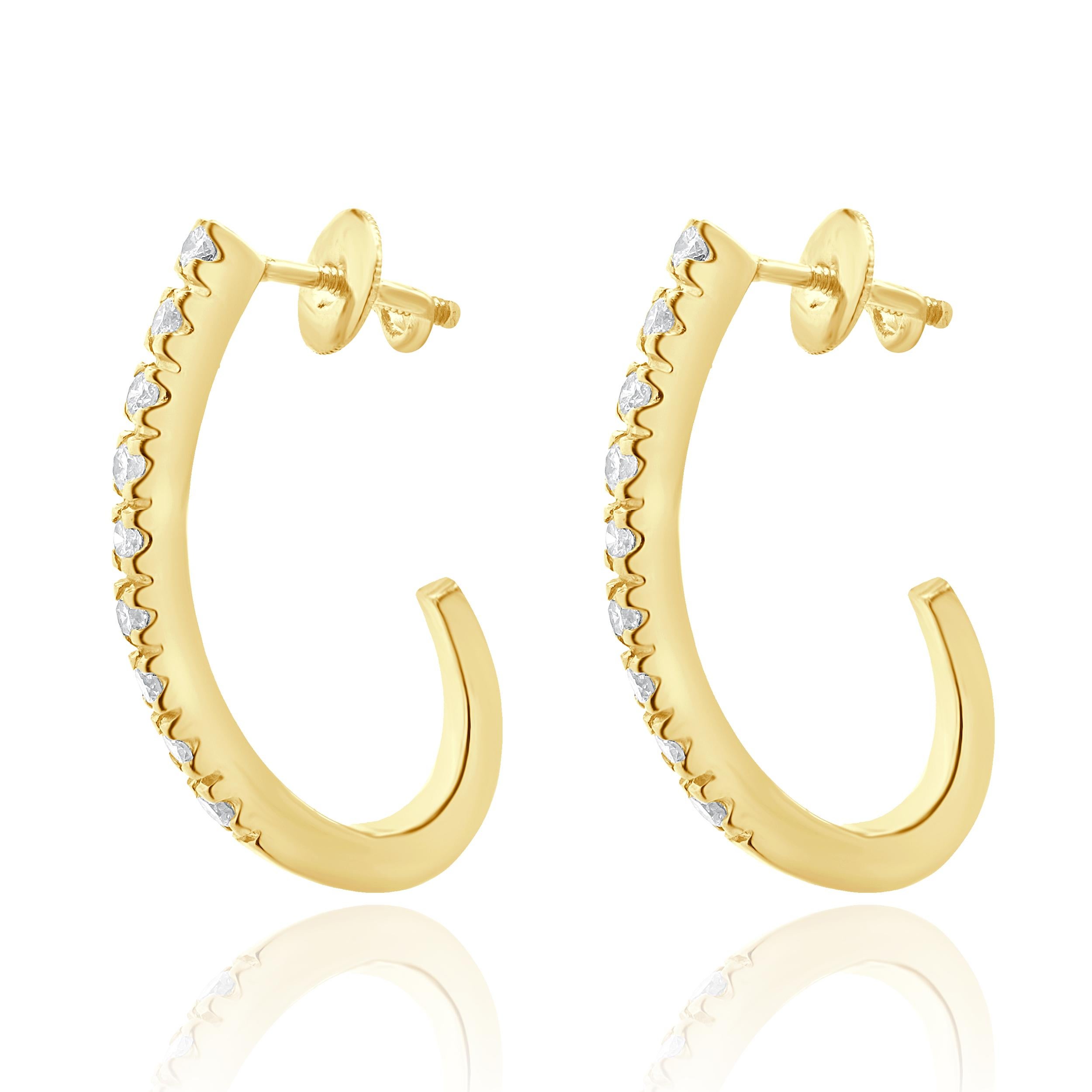 Matériau : Or jaune 14K
Diamants : 18 diamants ronds de taille brillant =0.72cttw
Couleur : I
Clarté : SI2
Dimensions : les boucles d'oreilles mesurent environ 13.34 mm.
Fixations : dos vissés
Poids : 5.50 grammes
