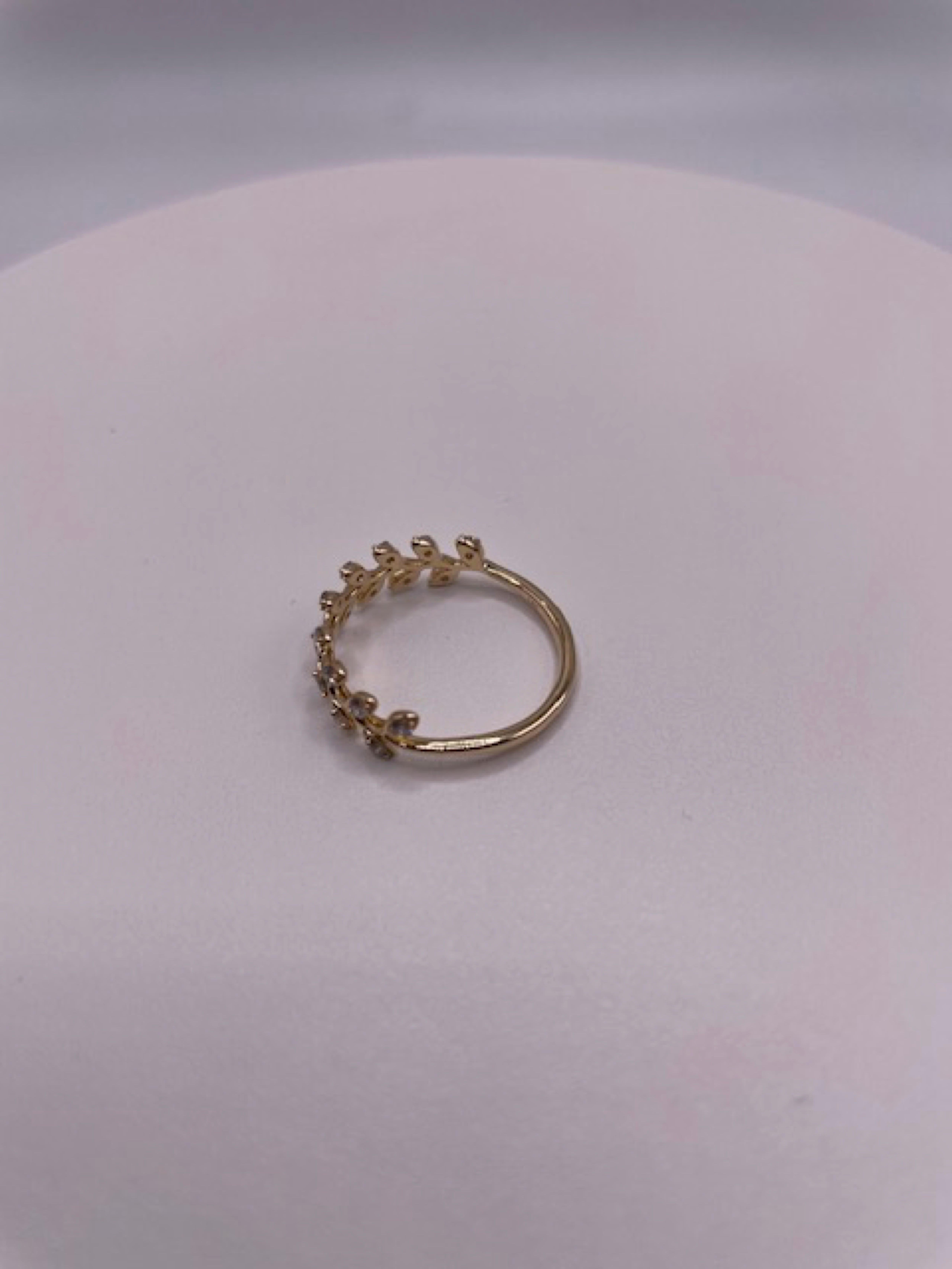 Women's 14 Karat Yellow Gold Diamond Leaf Ring For Sale