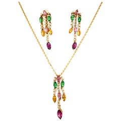 14 Karat Yellow Gold Diamond Necklace and Earrings Set