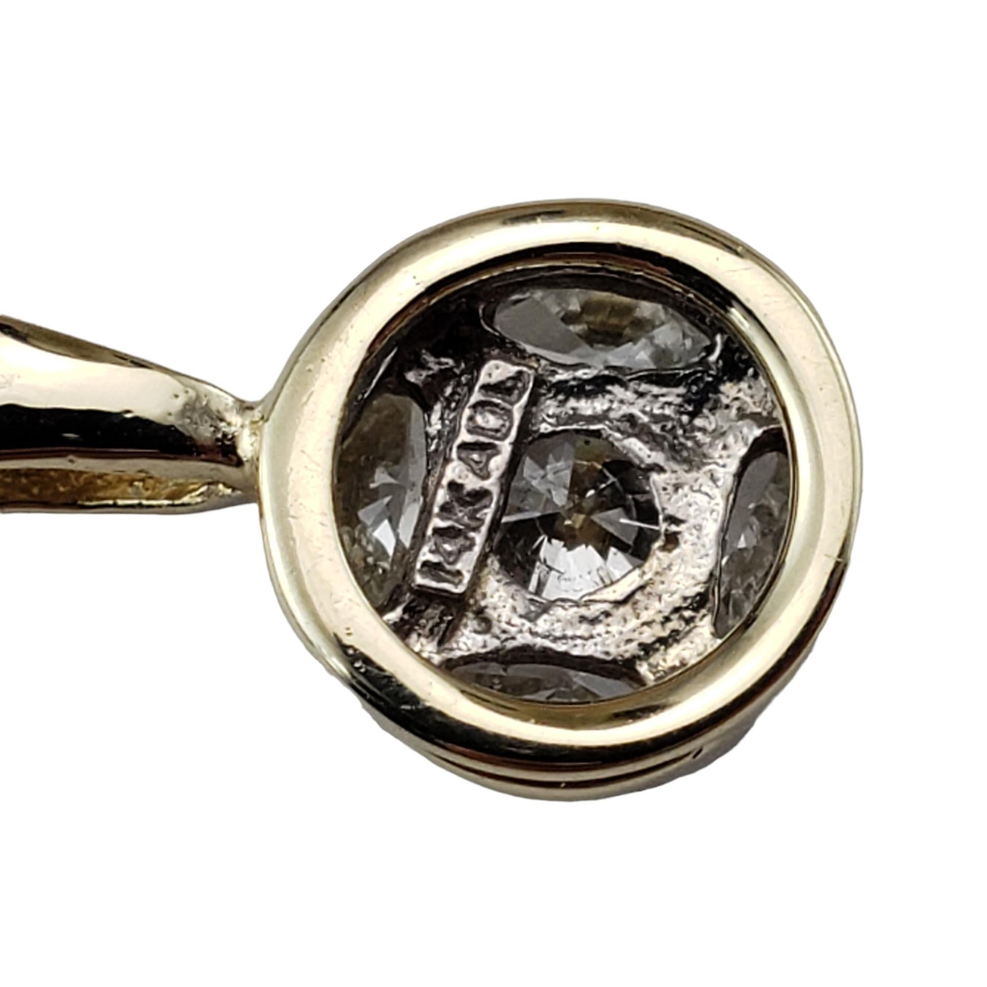 Pendentif en or jaune 14 carats avec diamant n°15978 Pour femmes en vente