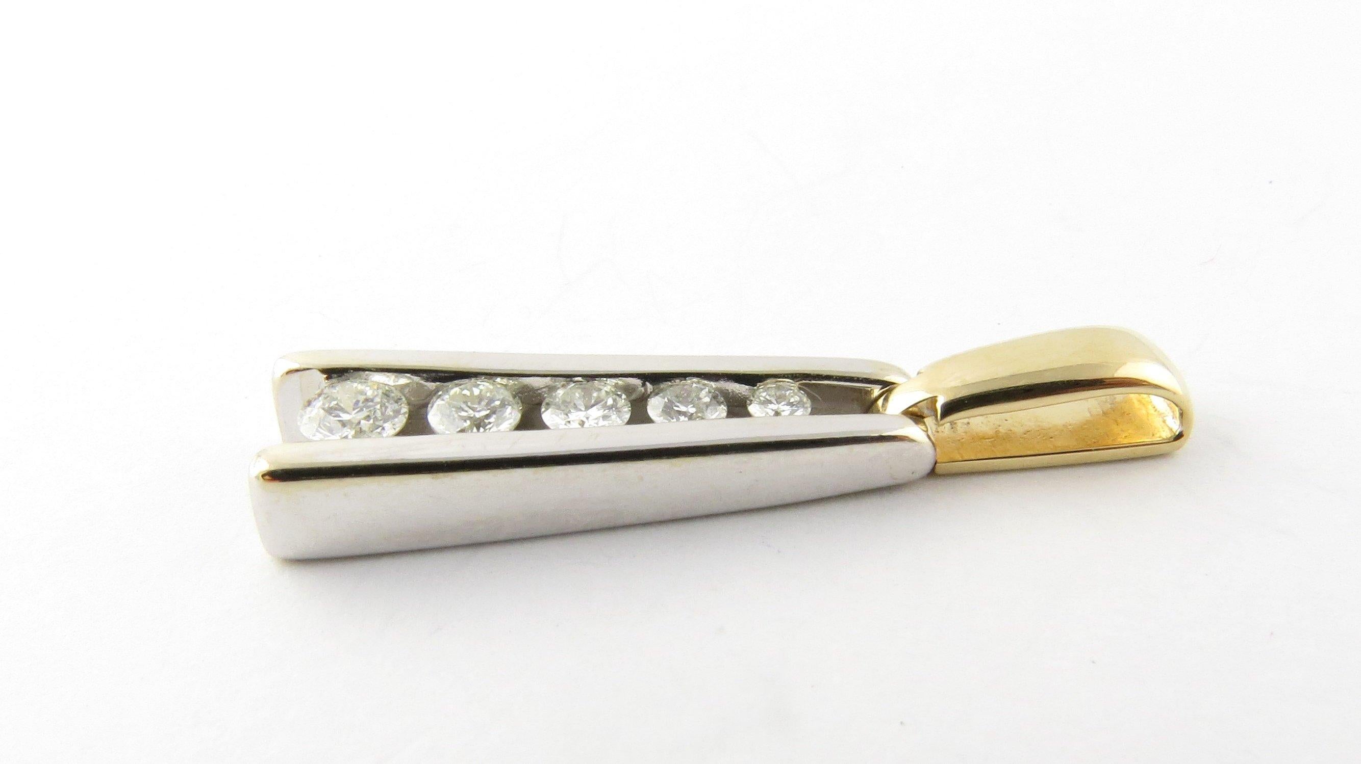 14 Karat Yellow Gold Diamond Pendant In Excellent Condition In Washington Depot, CT