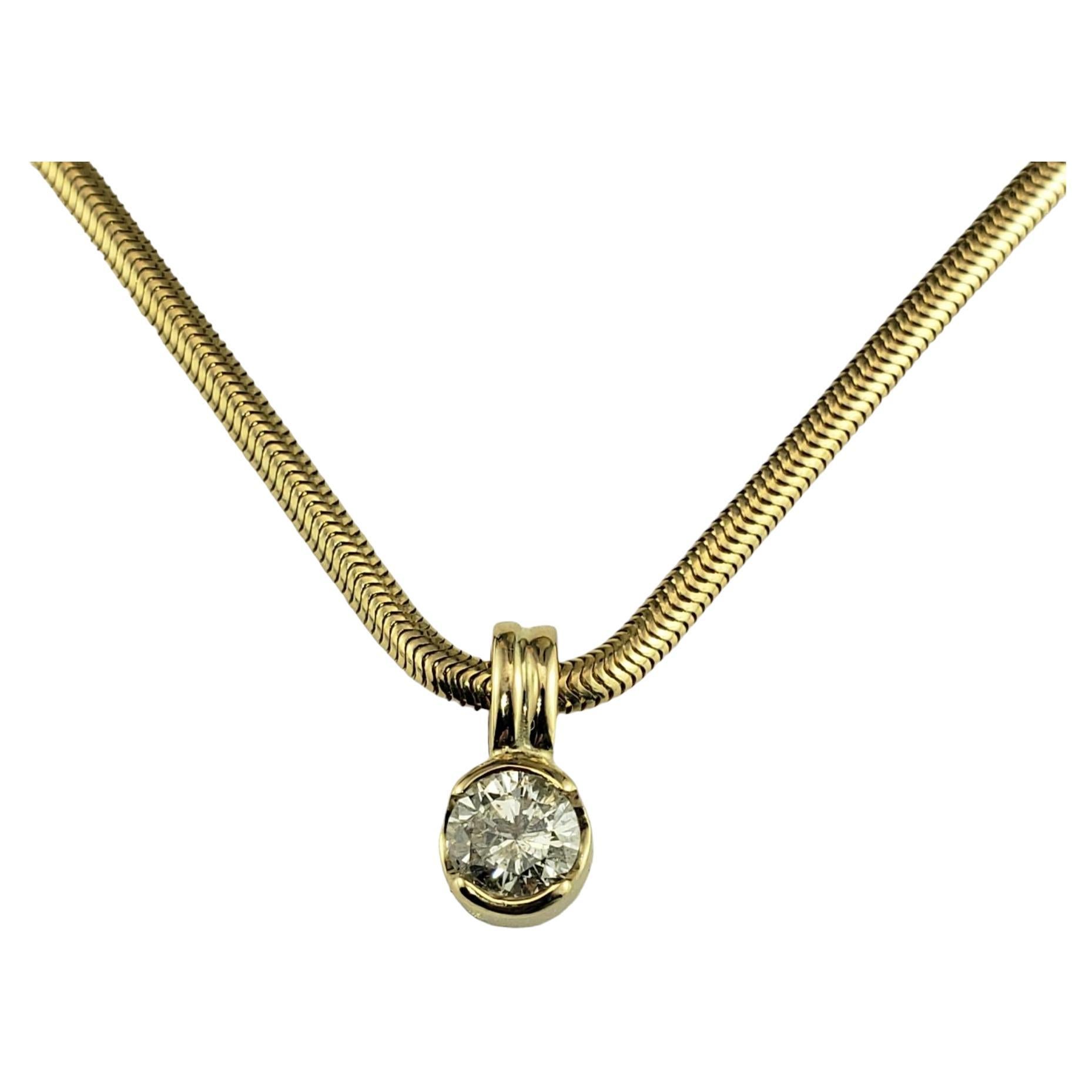 Collar Colgante de Diamantes de Oro Amarillo de 14 Kilates #16102
