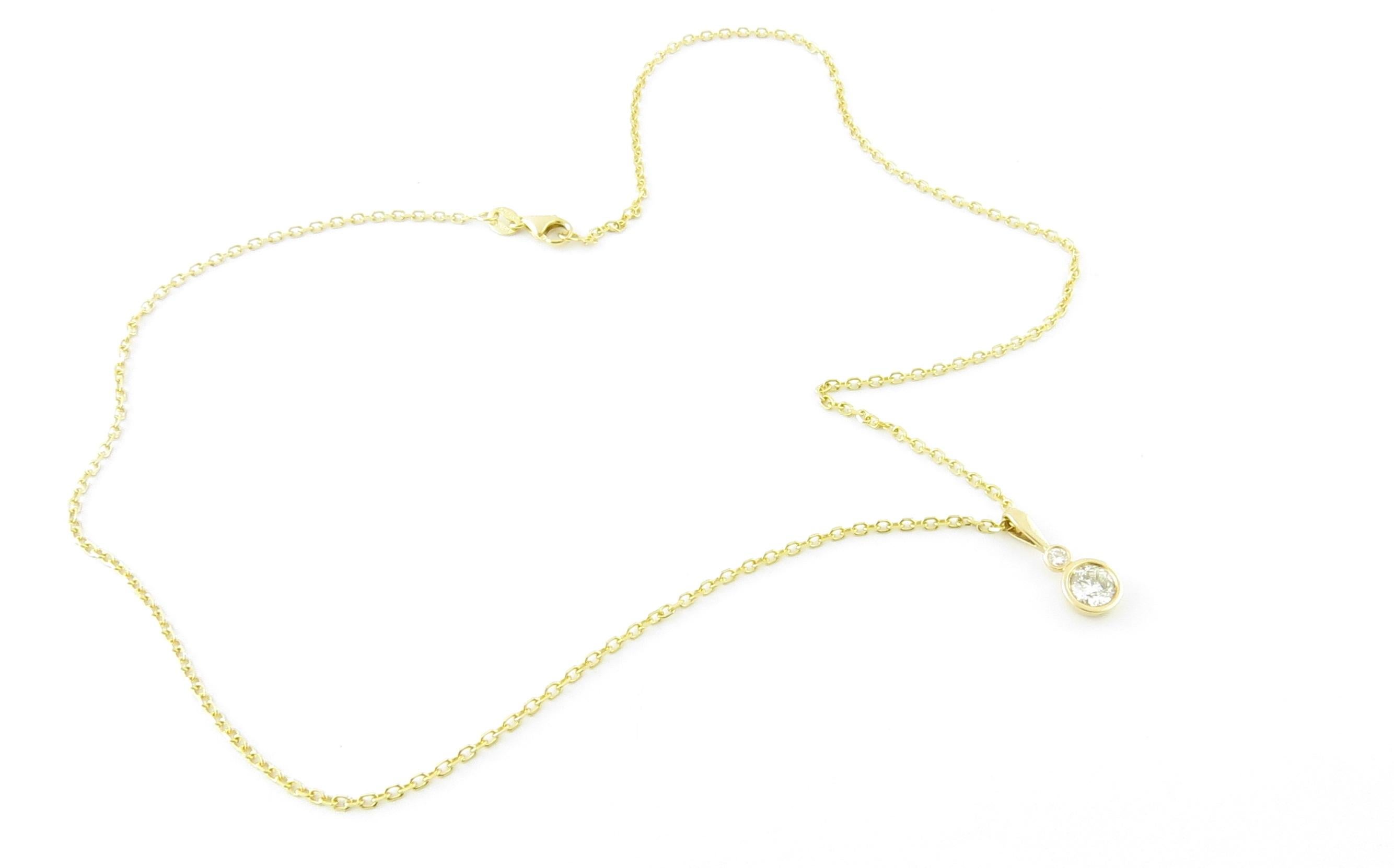 14 Karat Yellow Gold Diamond Pendant Necklace In Good Condition In Washington Depot, CT