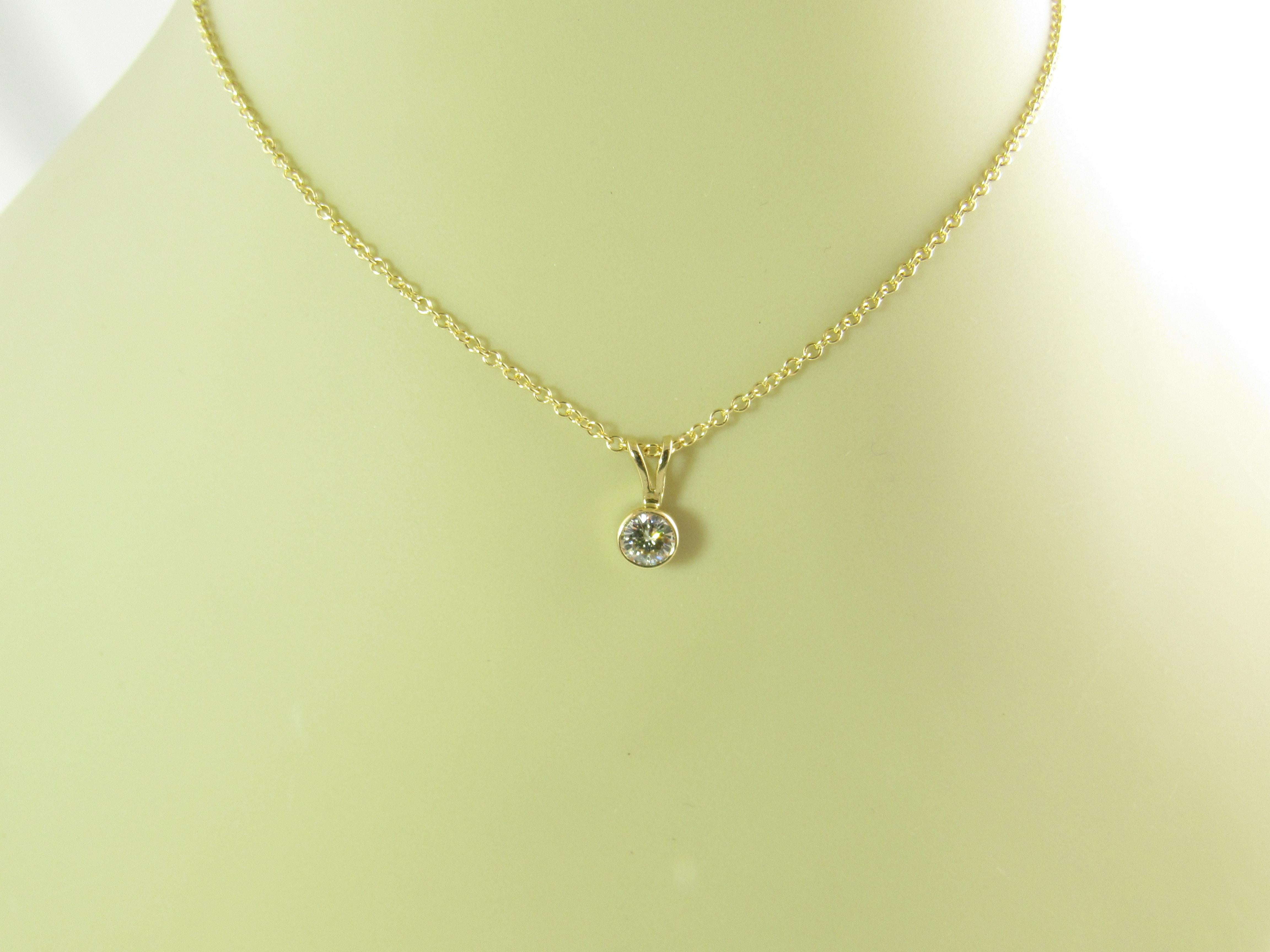 14 Karat Yellow Gold Diamond Pendant Necklace 2