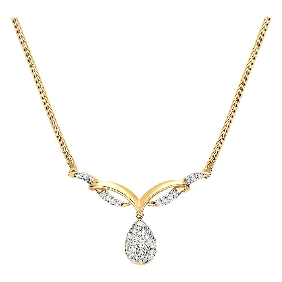 14 Karat Yellow Gold Diamond Pendant Necklace