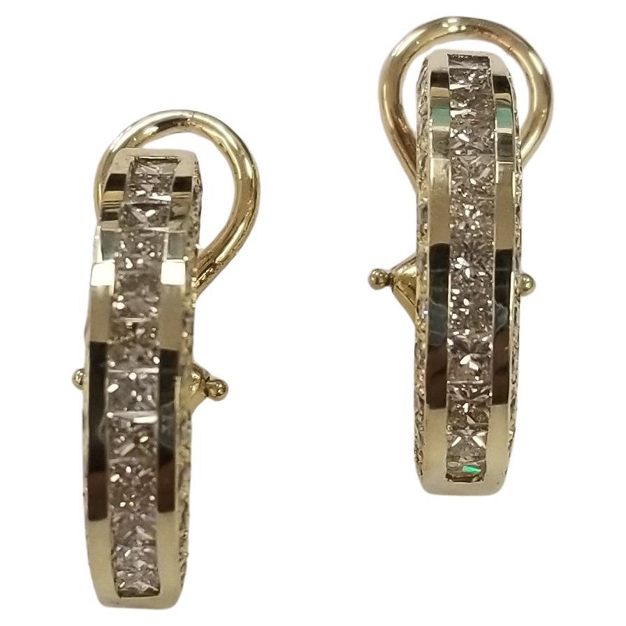 14 Karat Yellow Gold Diamond Princess and Round cut Earrings