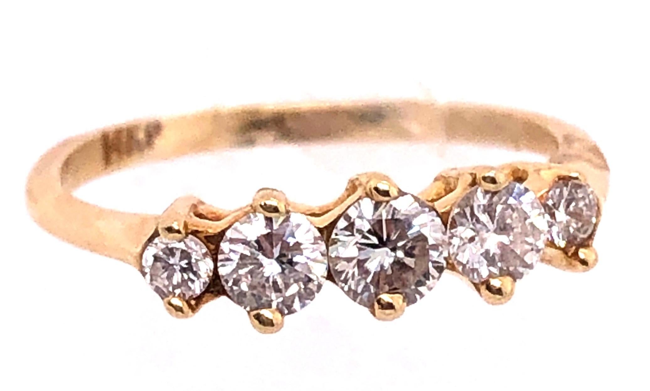 Round Cut 14 Karat Yellow Gold Diamond Ring Wedding Band Anniversary Engagement 0.50 TDW For Sale