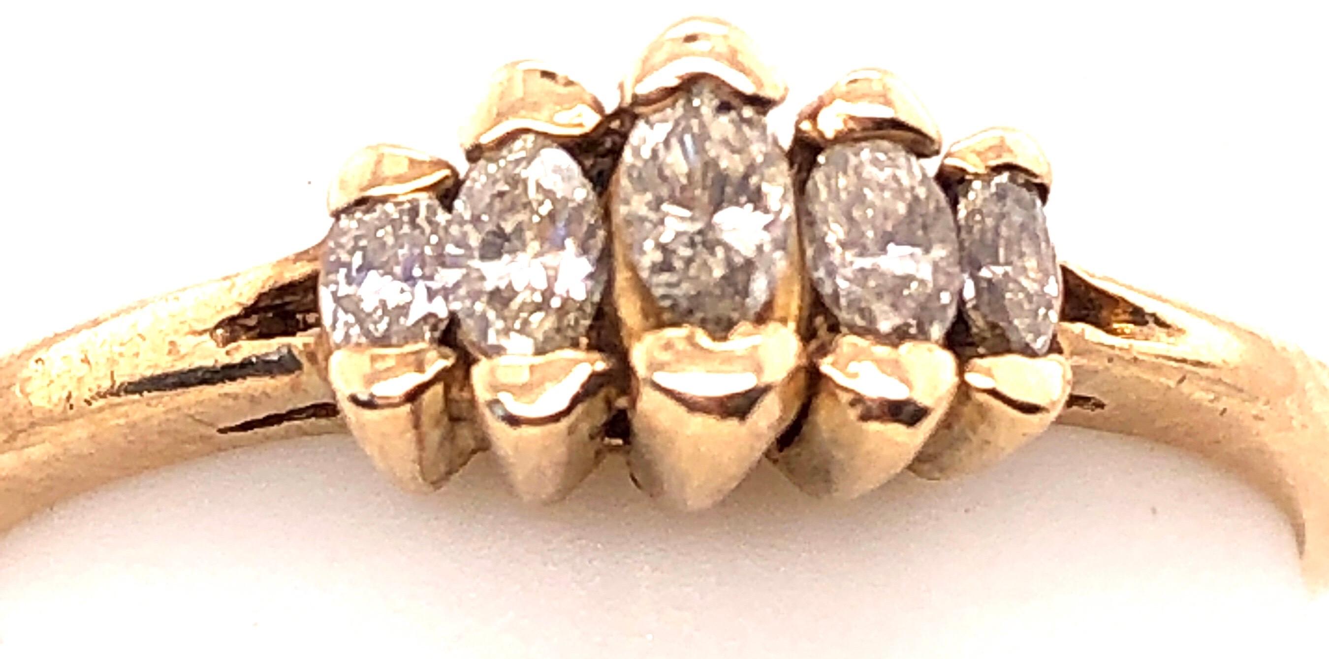 Women's or Men's 14 Karat Yellow Gold Diamond Ring with Five Stones 0.25 TDW For Sale