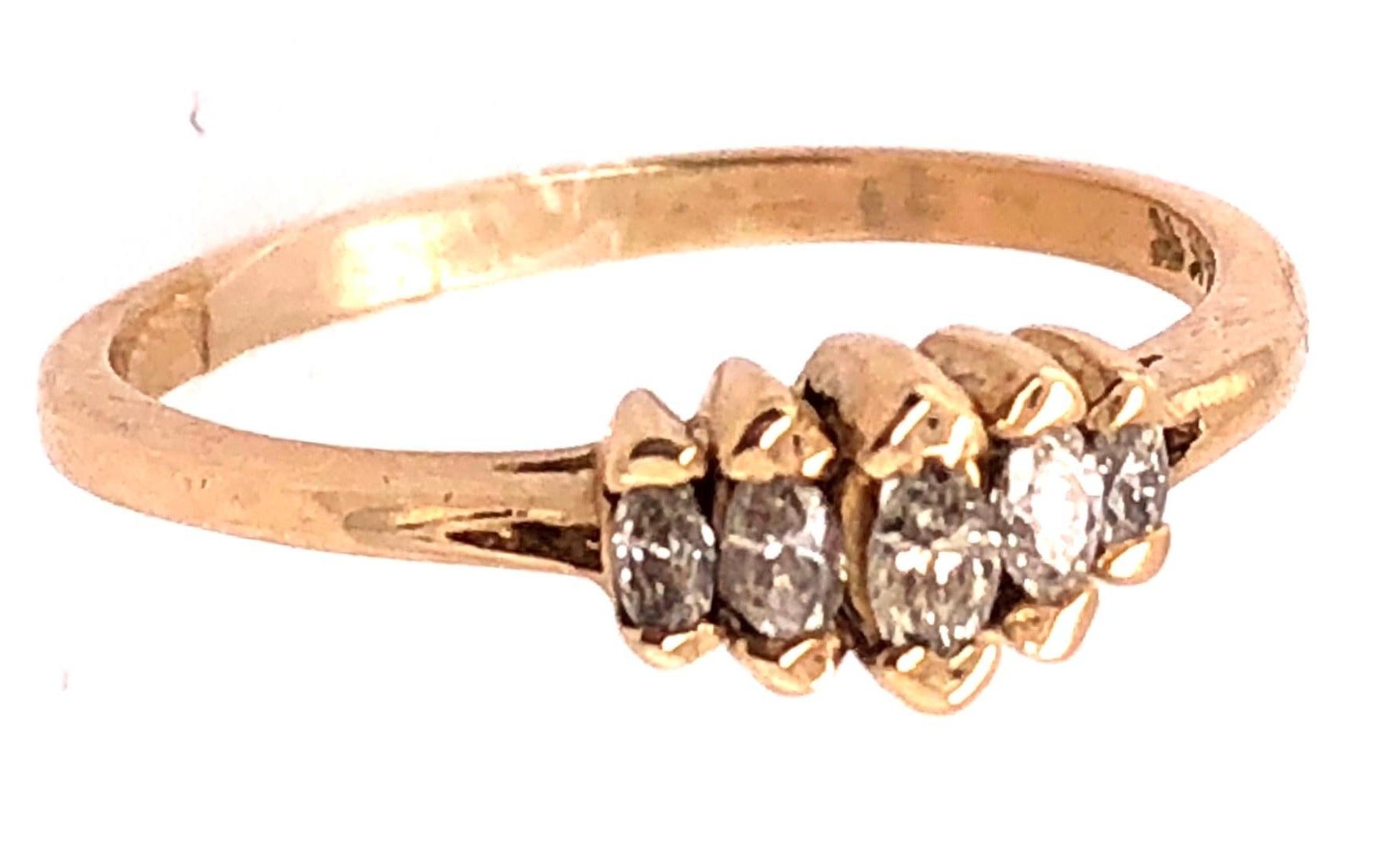 14 Karat Yellow Gold Diamond Ring with Five Stones 0.25 TDW For Sale 4