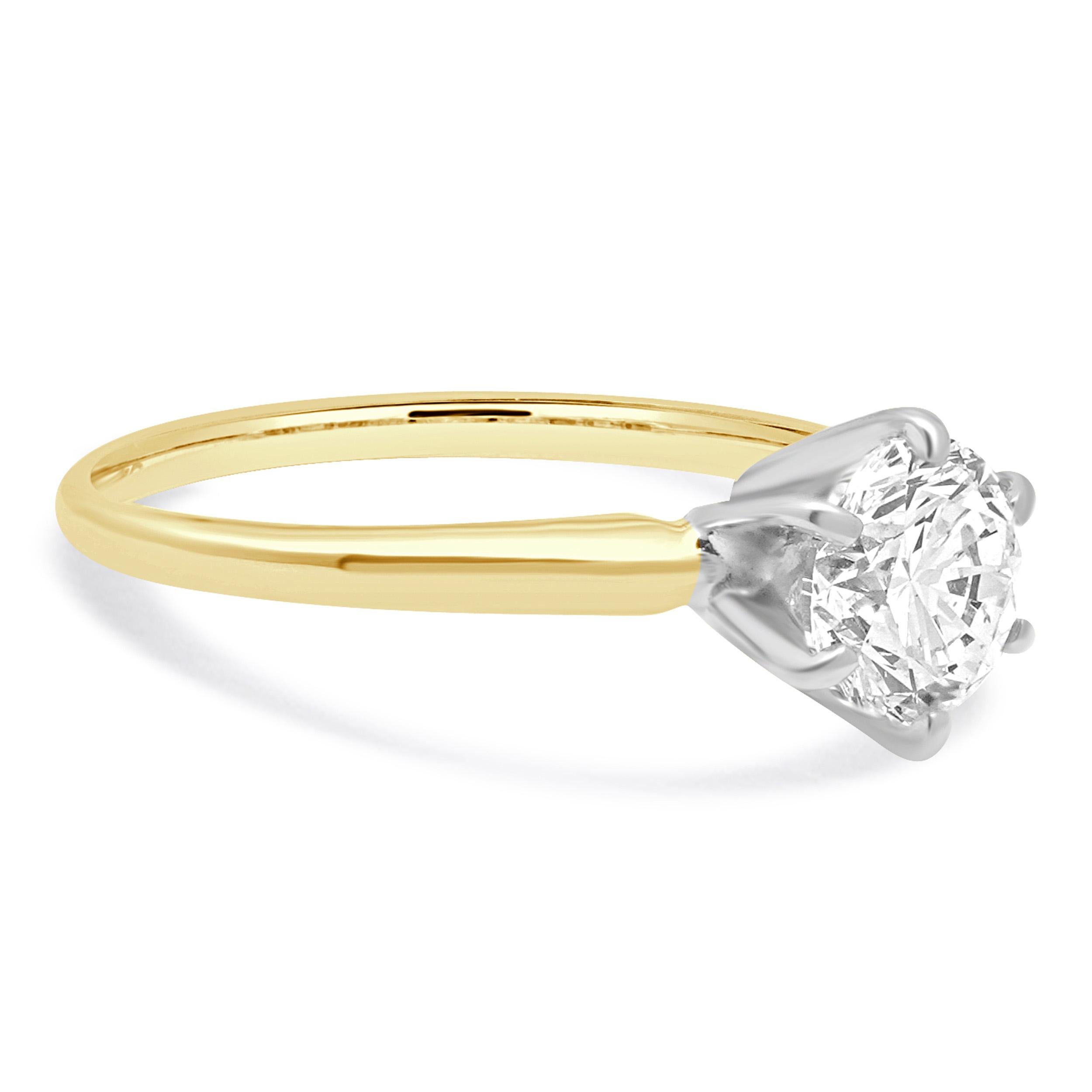 Bague de fiançailles solitaire en or jaune 14 carats avec diamant Excellent état - En vente à Scottsdale, AZ