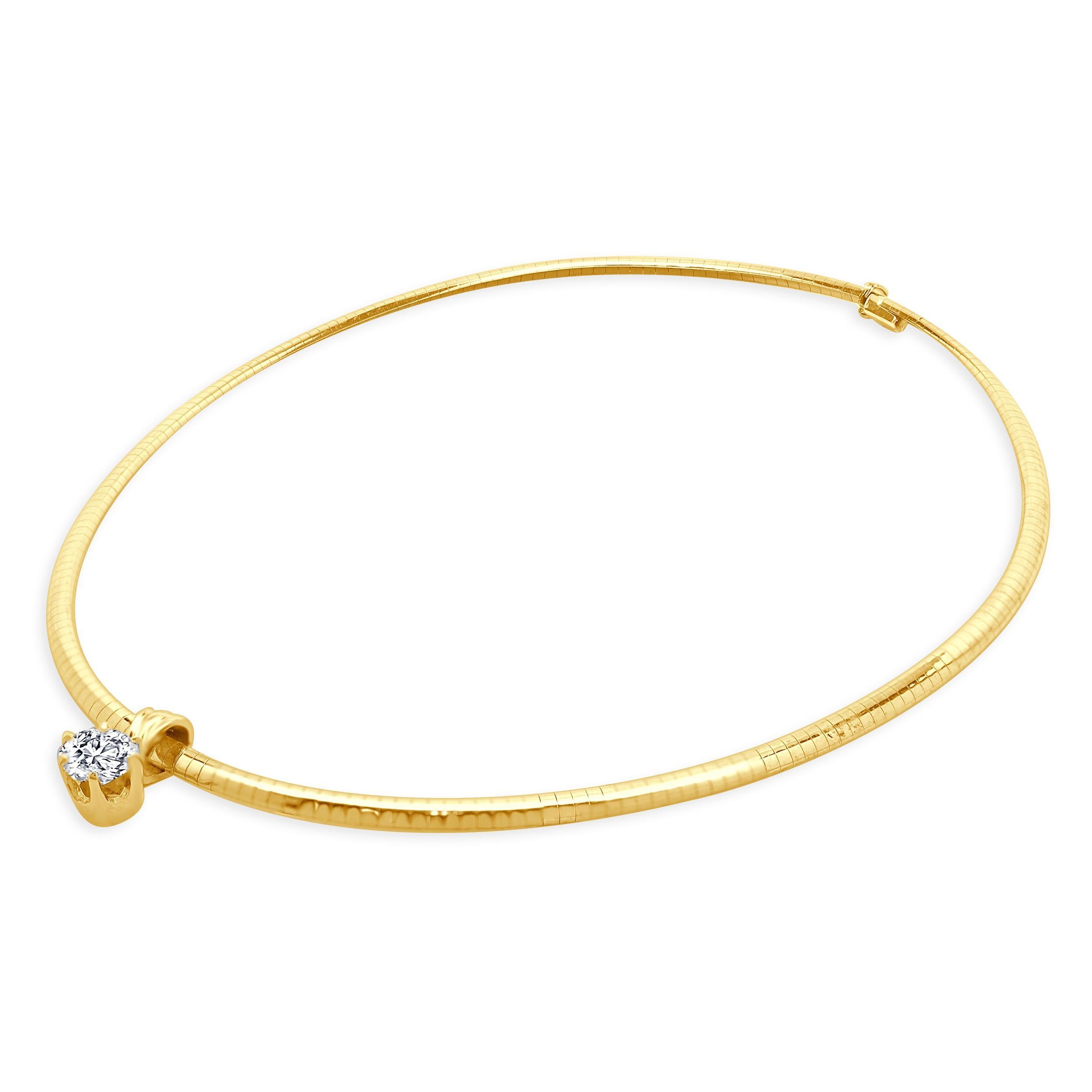 Taille ronde Collier Slide en or jaune 14 carats avec solitaire en diamant en vente
