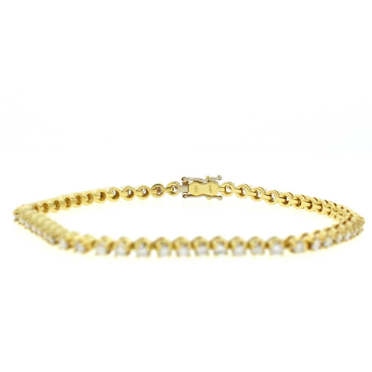 Women's 14 Karat Yellow Gold Diamond Tennis Bracelet 2.6 Carat