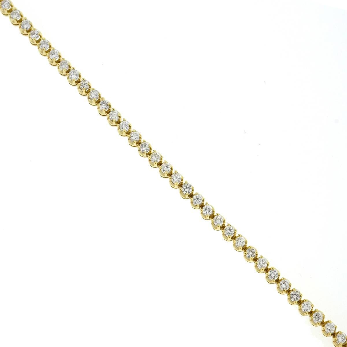 14 Karat Yellow Gold Diamond Tennis Bracelet 2.6 Carat