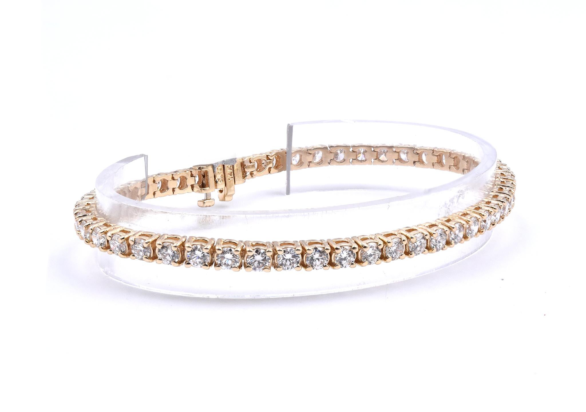 Material: 14K yellow gold
Diamonds: 49 round brilliant cut = 7.85cttw
Color: H
Clarity: VS2
Dimensions: bracelet will fit up to a 8-inch wrist
Weight: 17.16 grams
