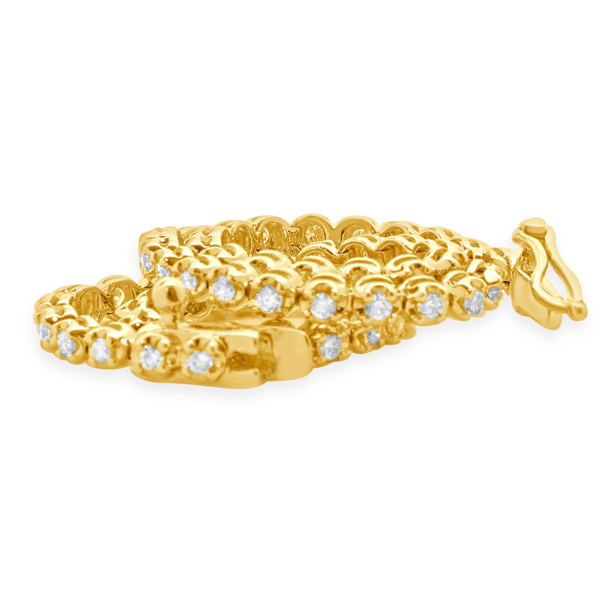 Round Cut 14 Karat Yellow Gold Diamond Tennis Bracelet For Sale