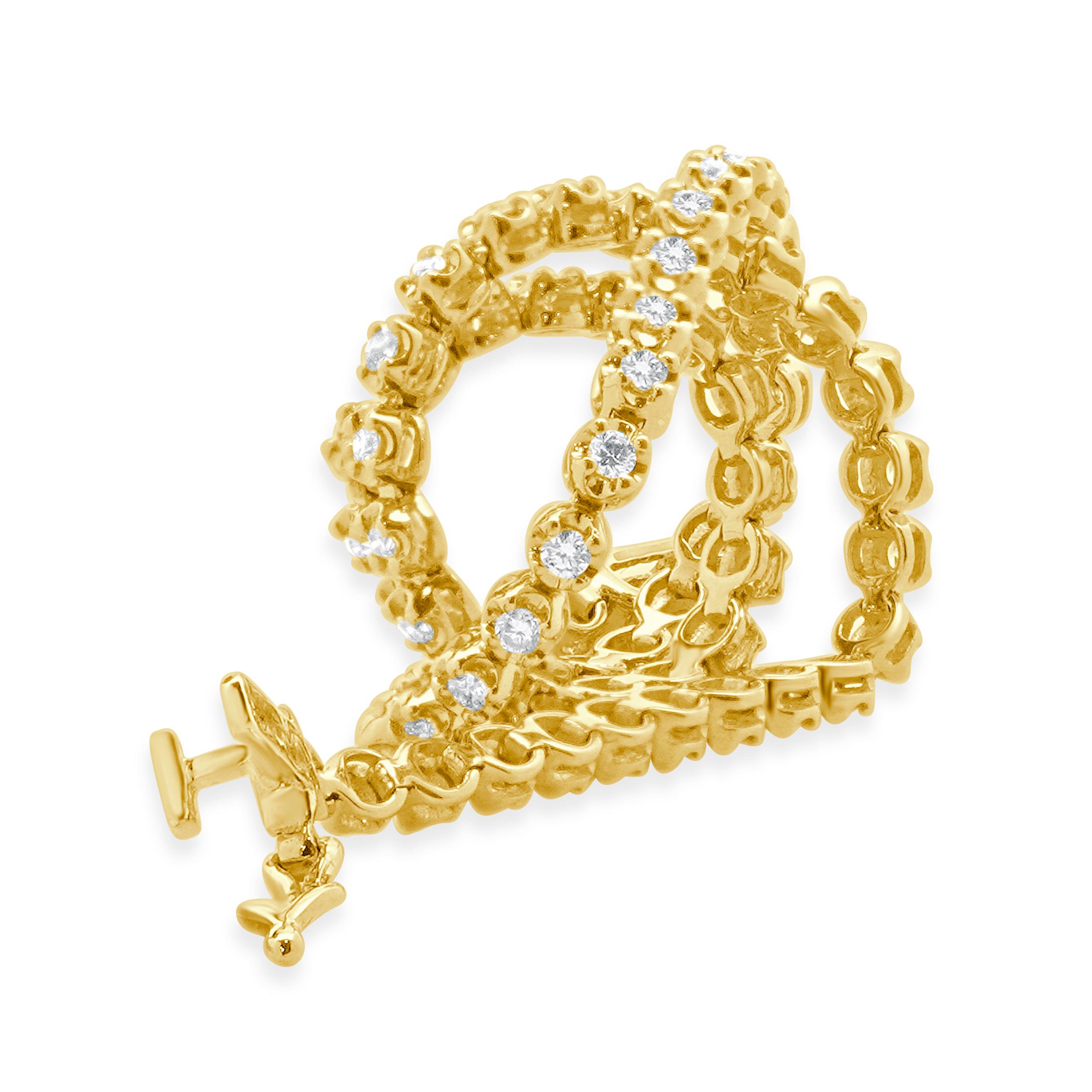 14 Karat Yellow Gold Diamond Tennis Bracelet In Excellent Condition For Sale In Scottsdale, AZ