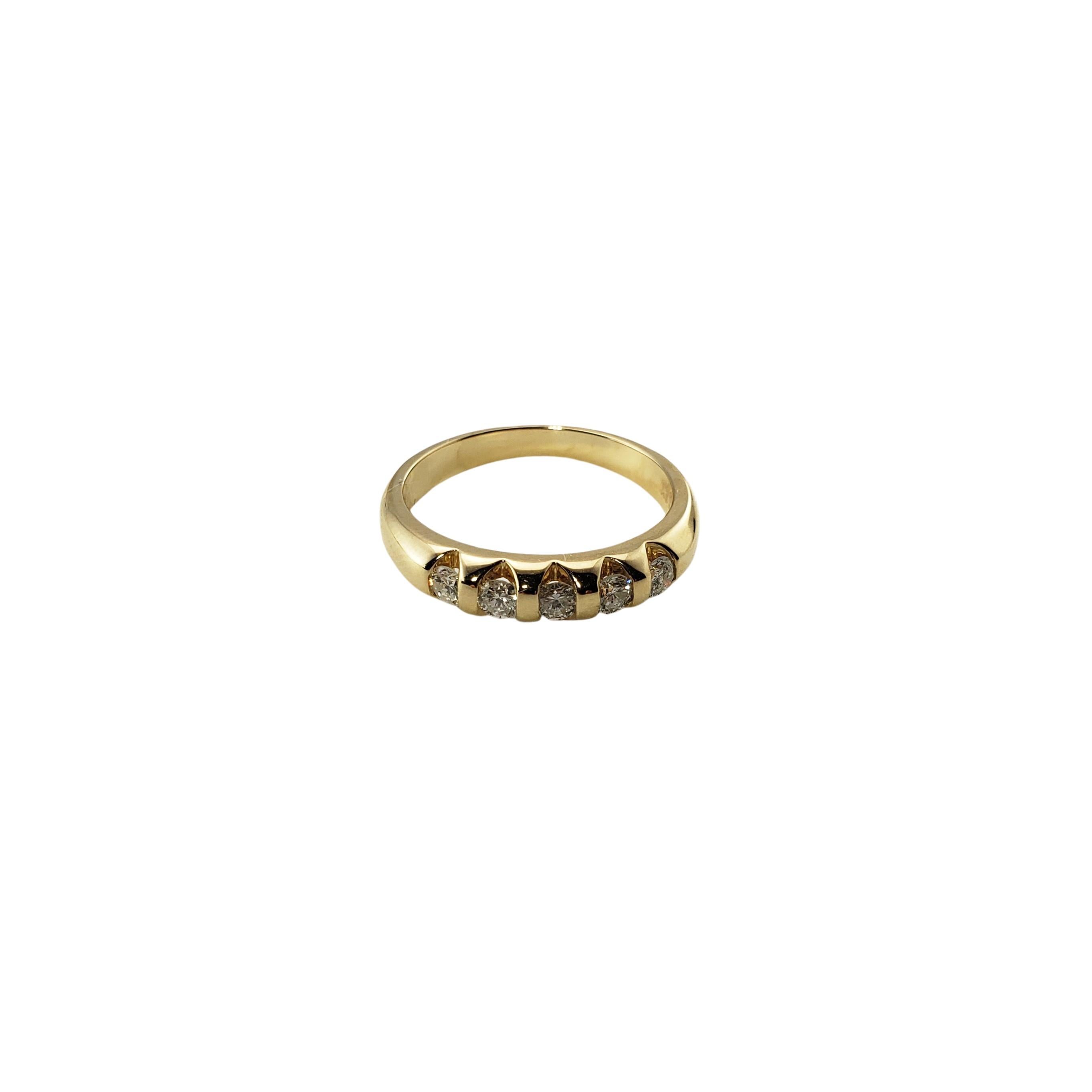 14 Karat Yellow Gold Diamond Wedding Band Ring 7.5 For Sale 4