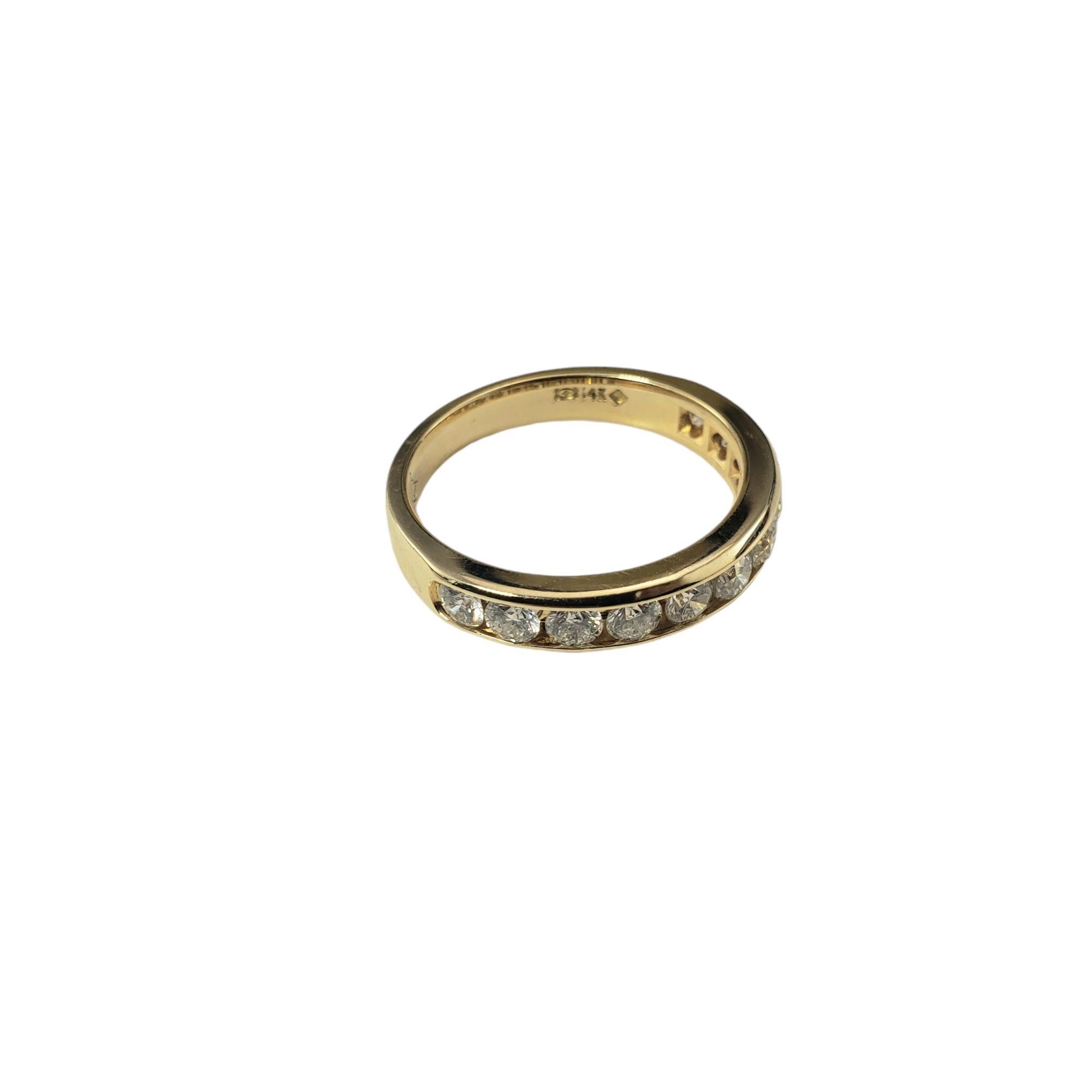 Contemporain Alliance en or jaune 14 carats avec diamants taille 7,25 n°19230 en vente