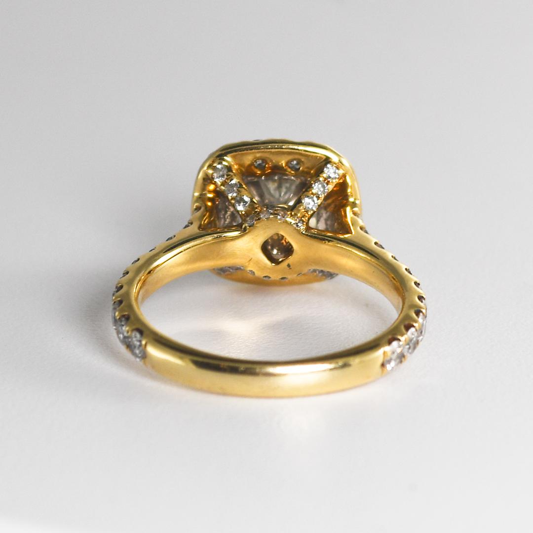 Ensemble de diamants en or jaune 14 carats d'un poids total de 1,50 carat Pour femmes en vente