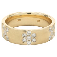 14 Karat Yellow Gold Diamond X&O Band
