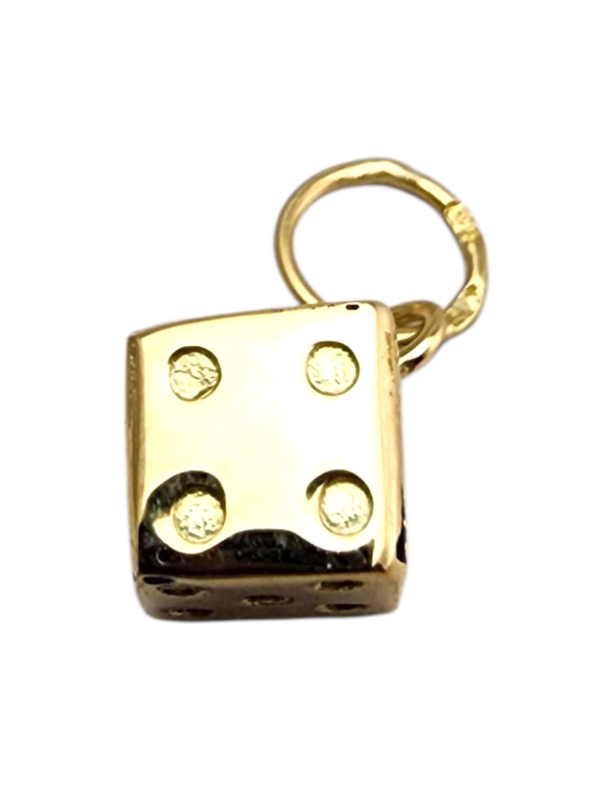 Charm de dé en or jaune 14 carats #23683 en vente 1