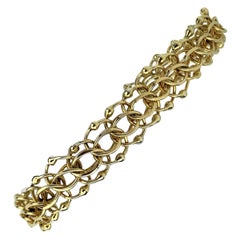 14 Karat Yellow Gold Double Circle Link Ladies Charm Bracelet