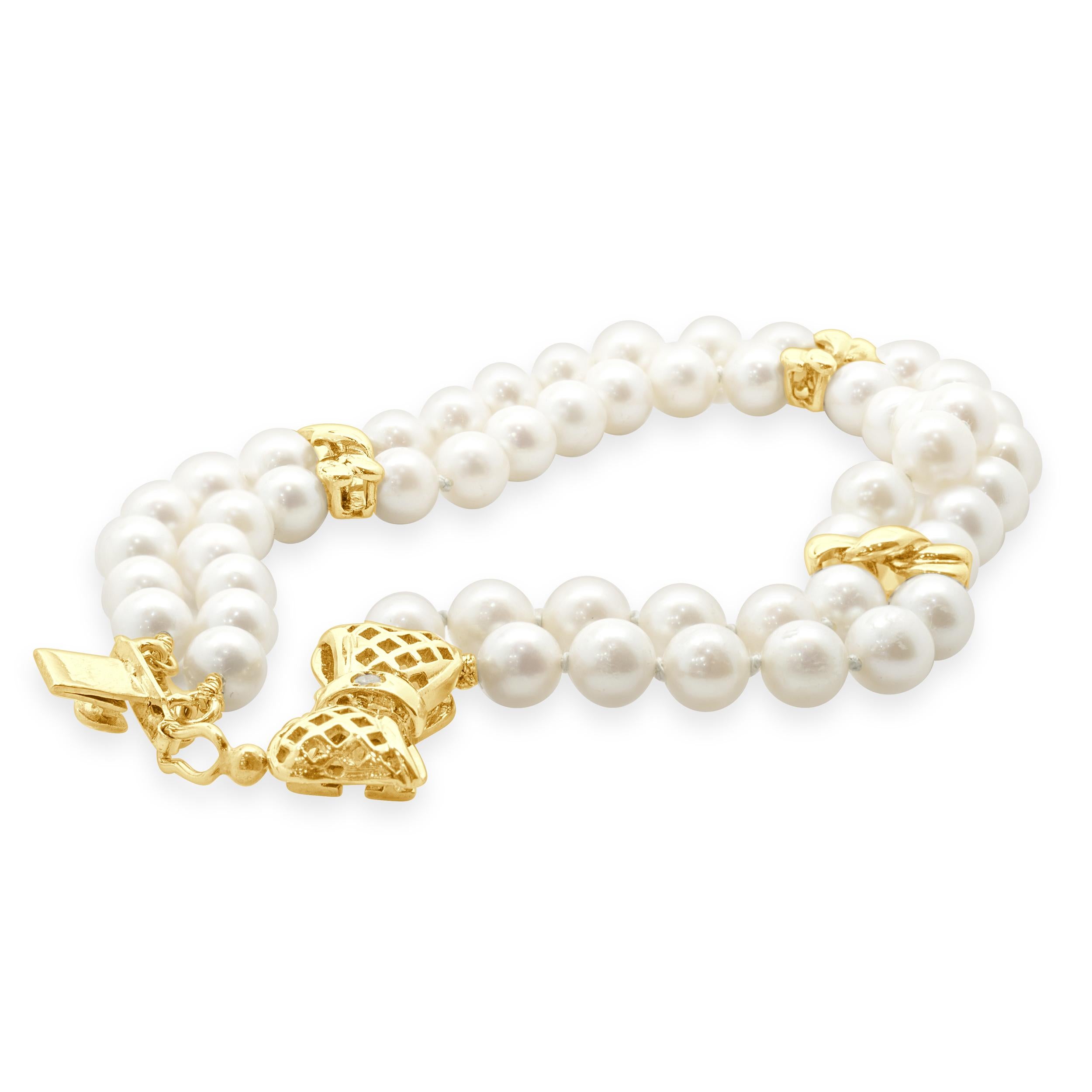 14 Karat Yellow Gold Double Strand Pearl and Diamond Bracelet In Excellent Condition For Sale In Scottsdale, AZ