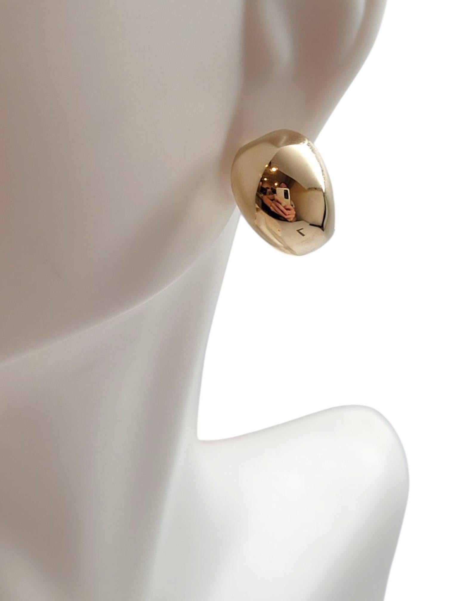 14 Karat Yellow Gold Earrings #21945 For Sale 7