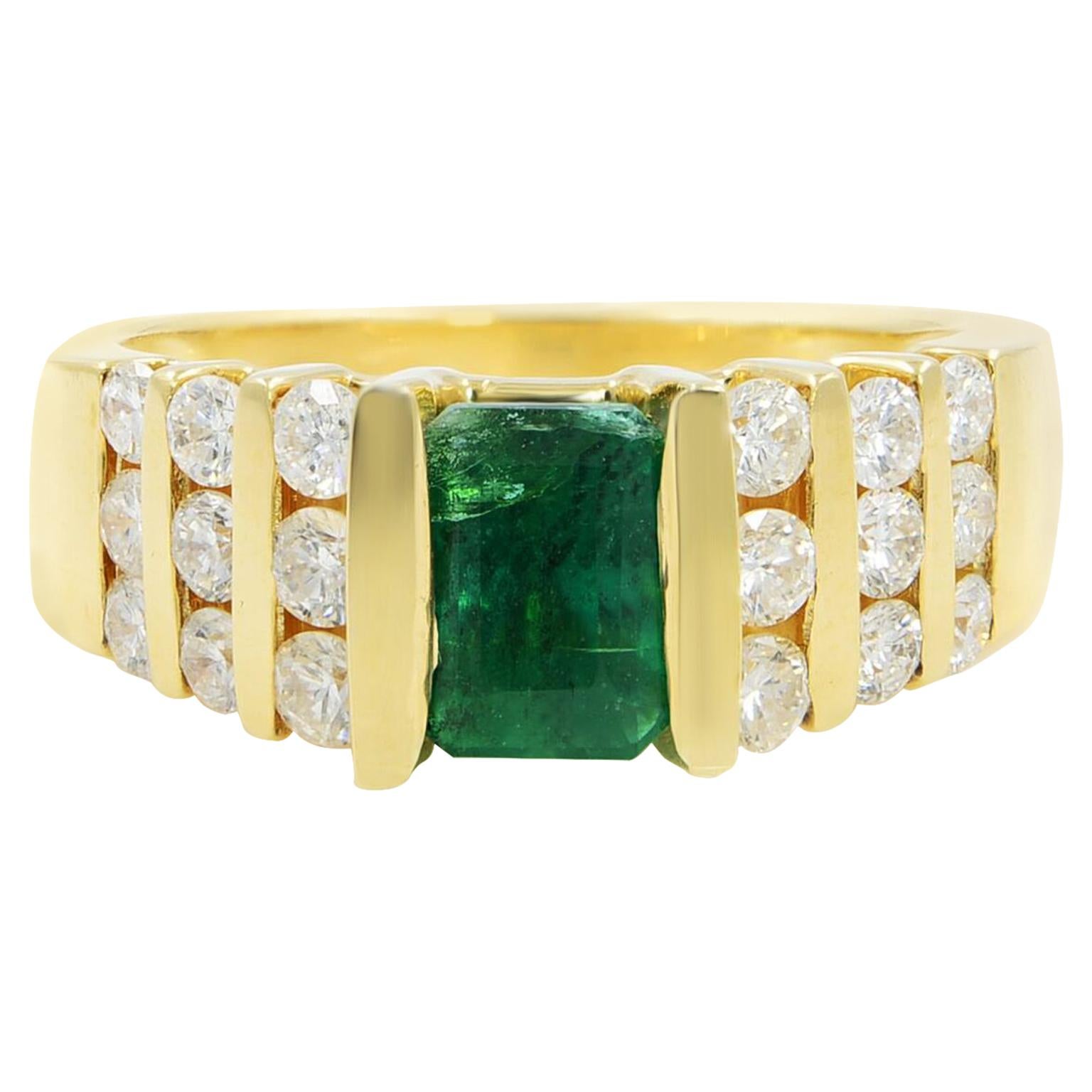 14 Karat Yellow Gold Emerald 1.00 Carat Diamond Ring