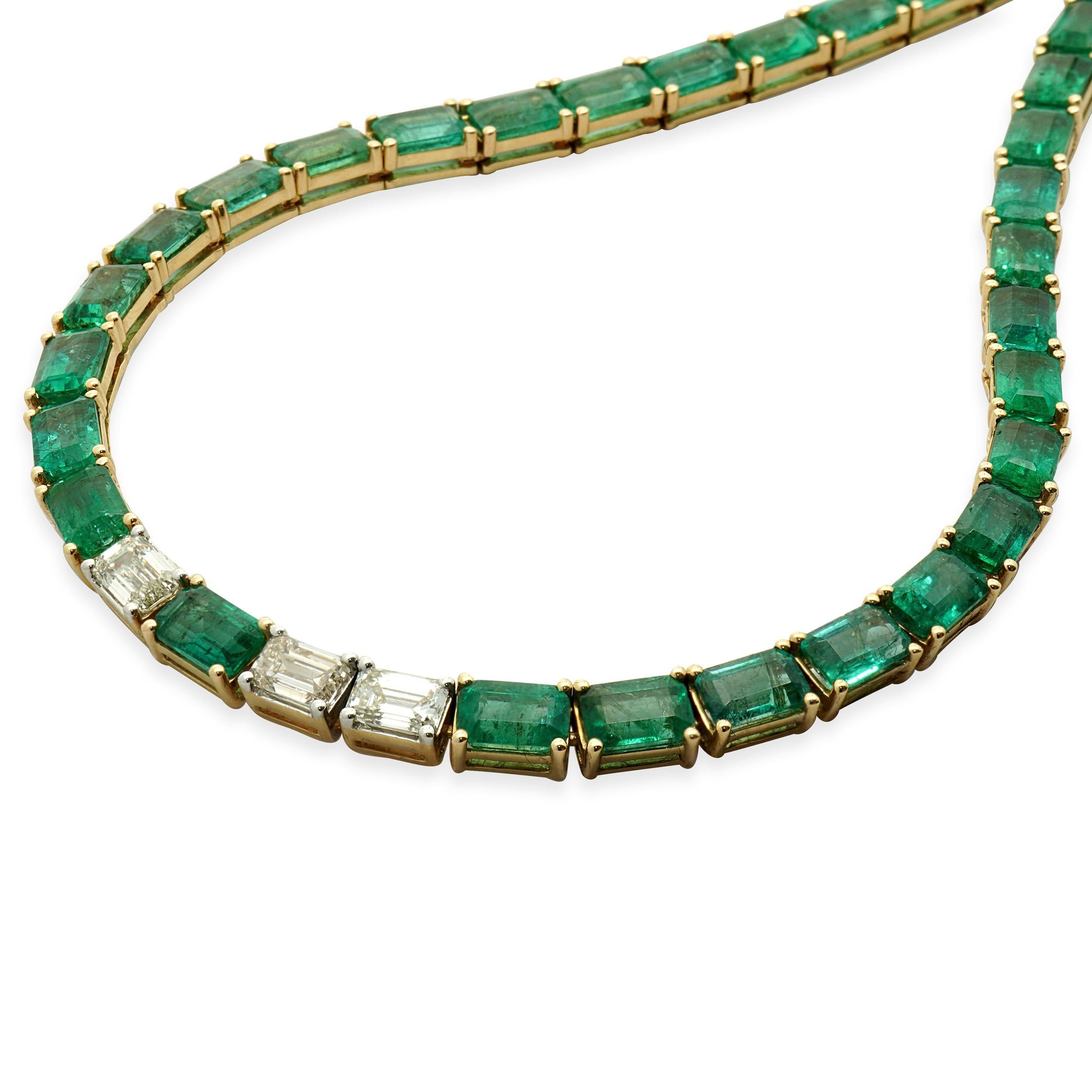 Collier en or jaune 14 carats avec émeraudes et diamants Excellent état - En vente à Scottsdale, AZ