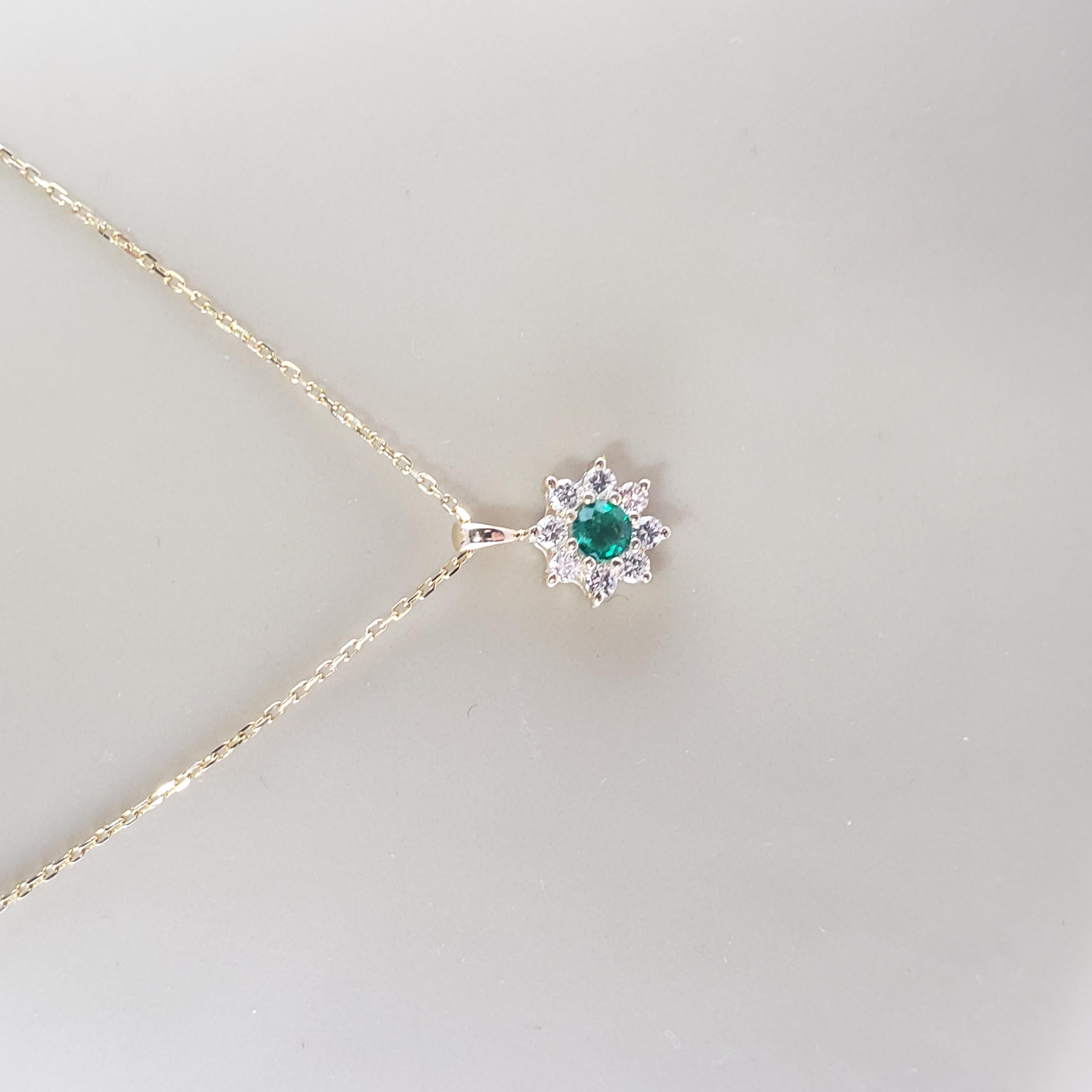 14 Karat Yellow Gold Emerald and Diamond Pendant Necklace #15694 For Sale 3