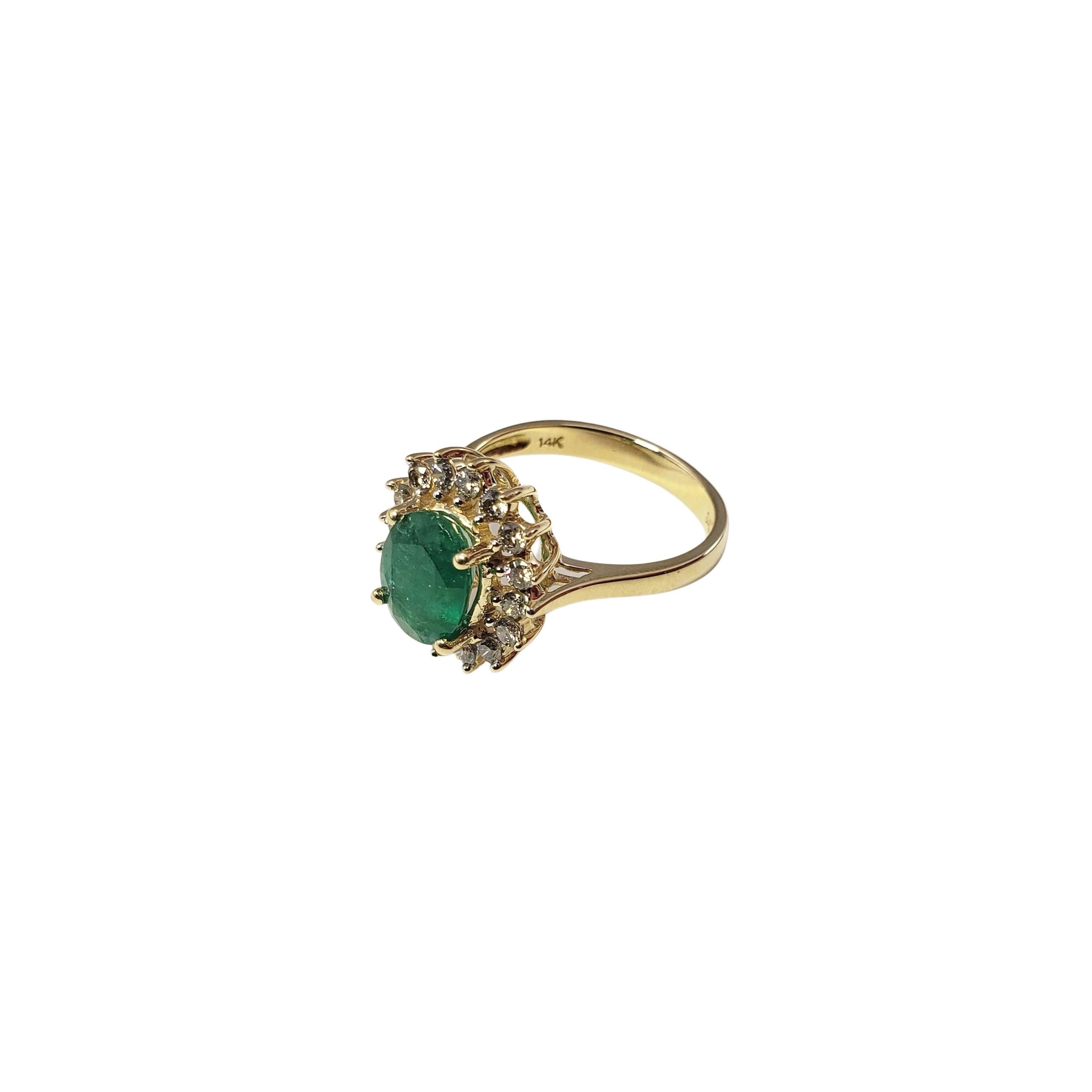 14 Karat Yellow Gold Natural Emerald and Diamond Ring In Good Condition For Sale In Washington Depot, CT