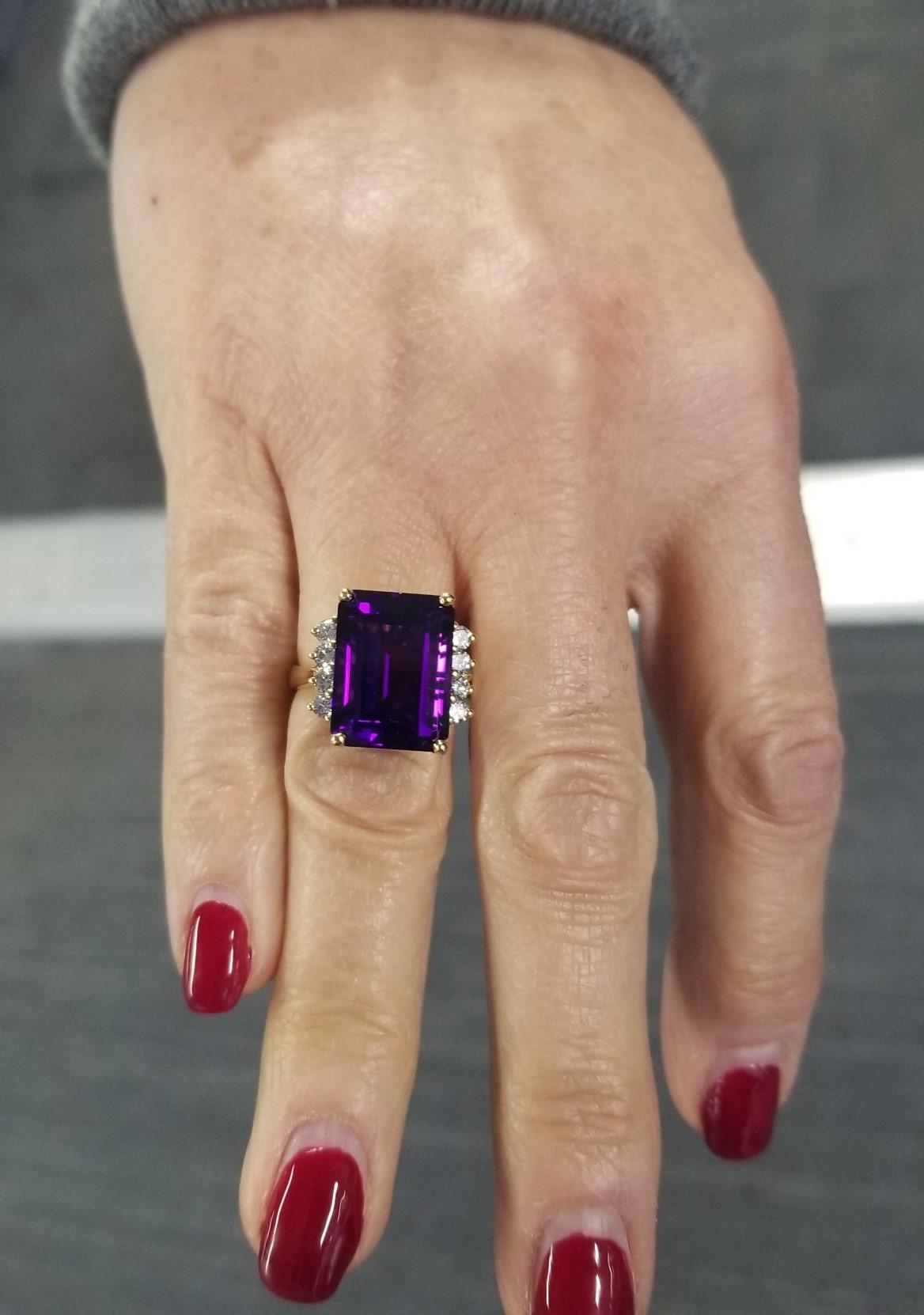 14 Karat Yellow Gold Emerald Cut Amethyst and Diamond Ring For Sale 1