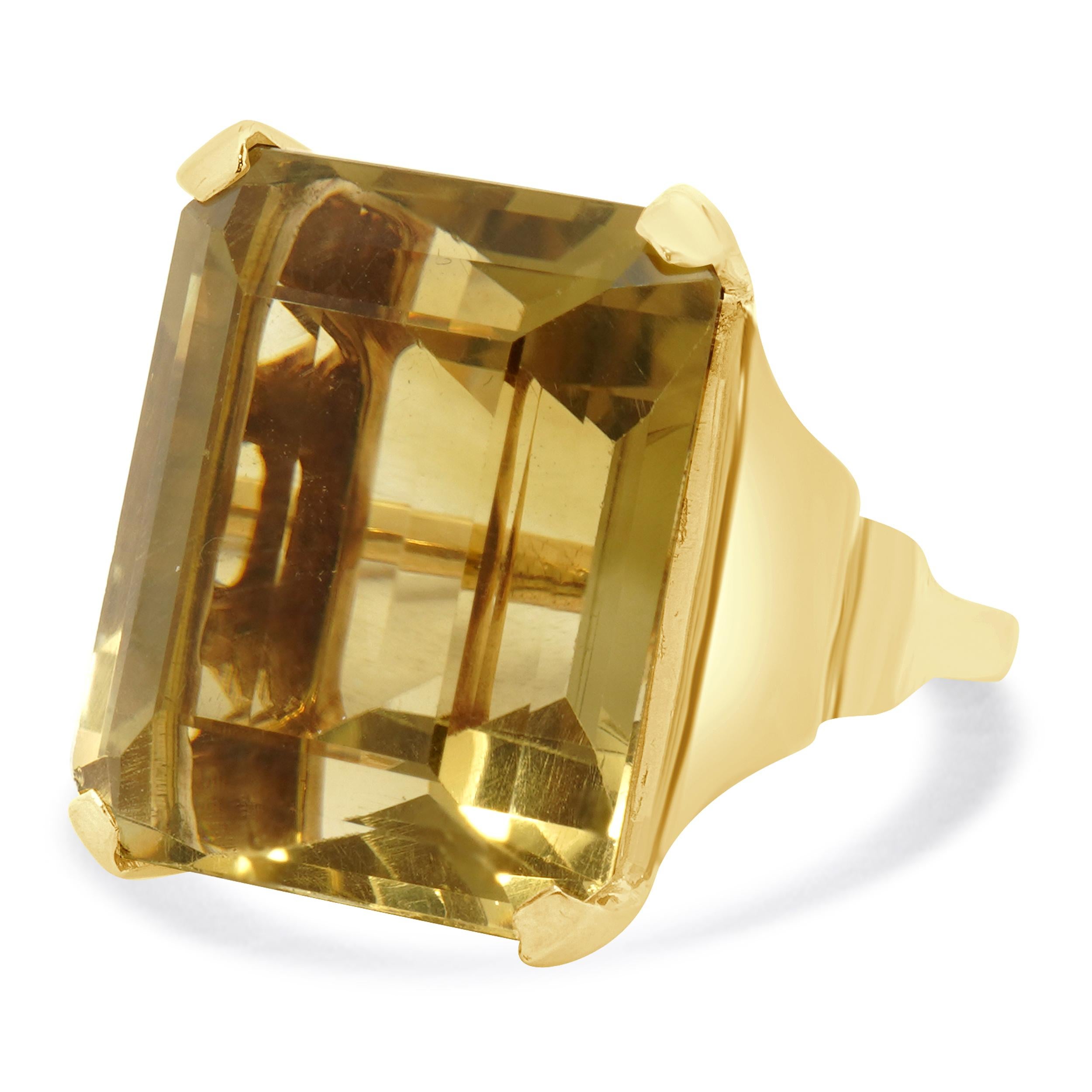 Materiale: oro giallo 14k
Citrino: taglio smeraldo = 38,55cttw
Misura dell'anello: 6,5 (si prega di attendere fino a 2 giorni lavorativi in più per le richieste di misura)
Peso: 20,70 grammi
