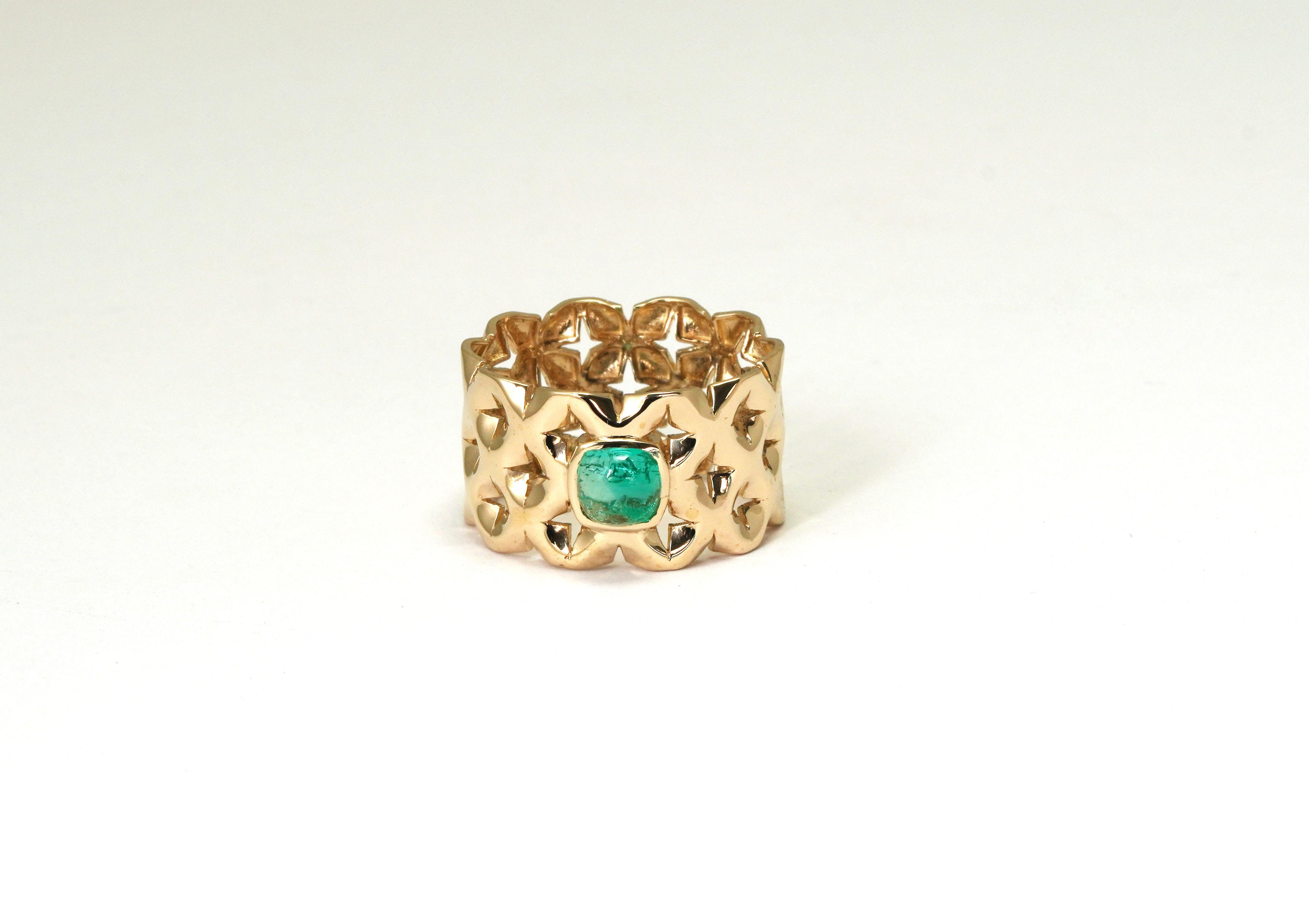 Modern 14 Karat Yellow Gold Emerald Ring For Sale