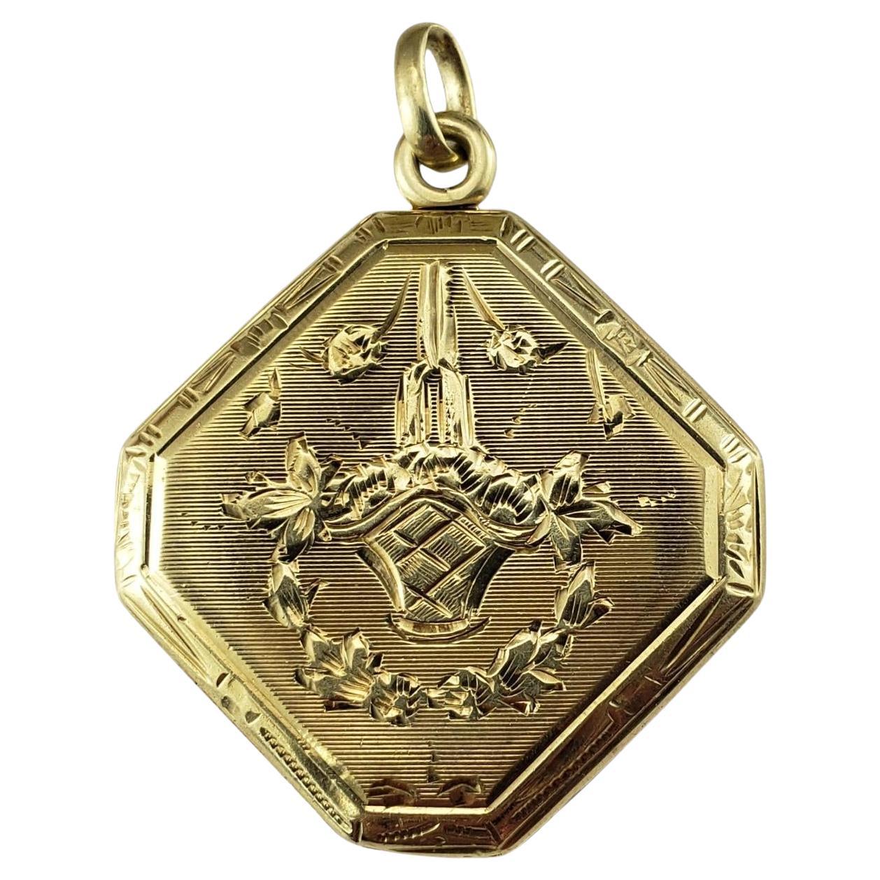 14 Karat Yellow Gold Etched Locket Pendant #19937