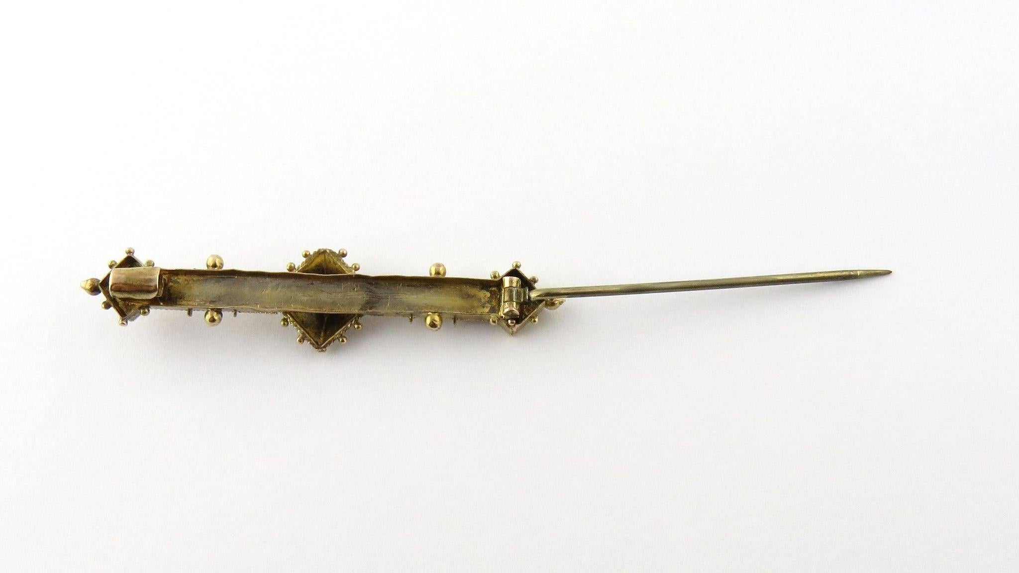 Vintage 14K Yellow Gold Etruscan Revival Pin Brooch. 

Beautiful roping in classic Italian style adorn this pin to enhance any lapel or blouse. 

Tested for purity and marked 14K on the side. Measures: 2 1/16