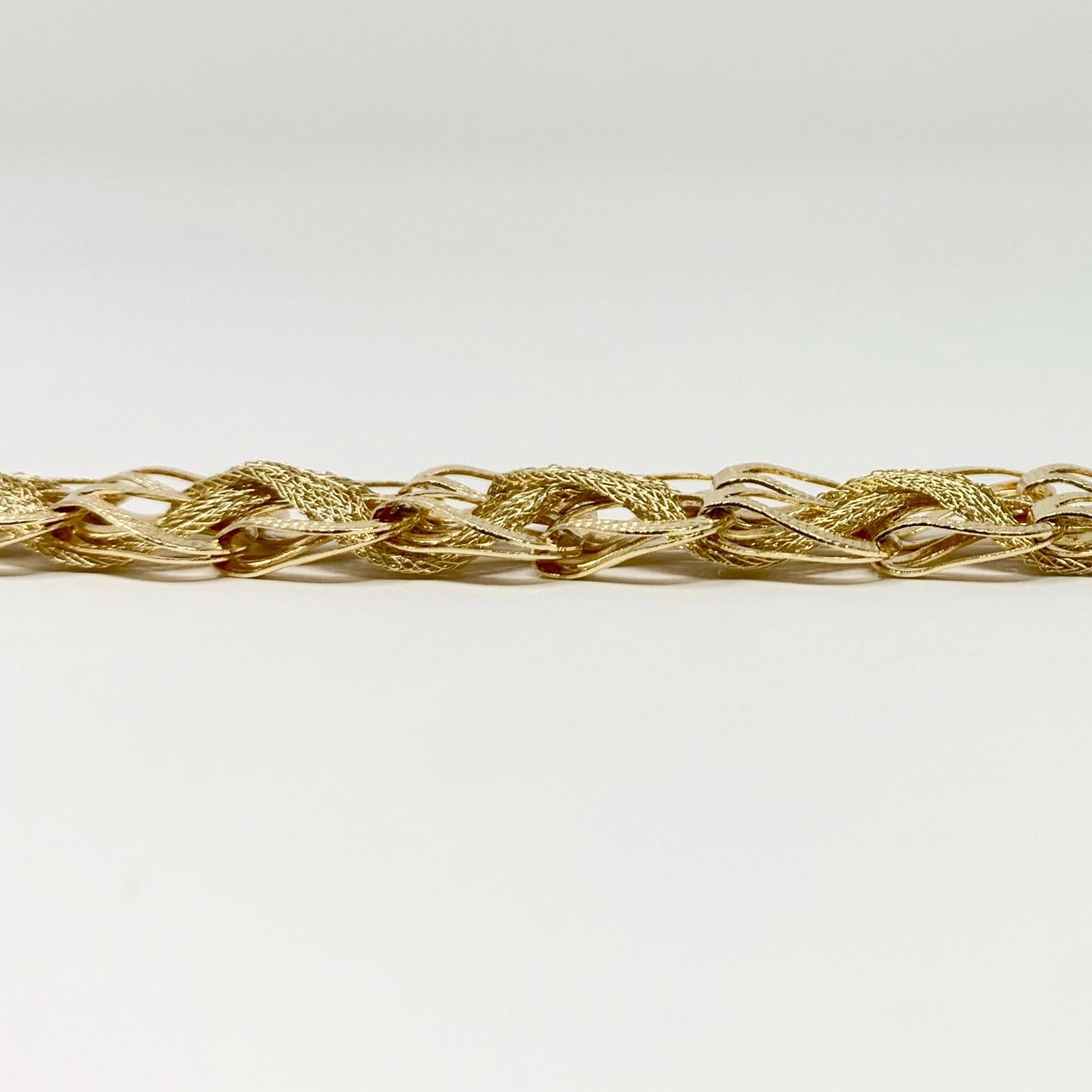 14 Karat Yellow Gold Fancy Mesh Weave Link Bracelet In Good Condition In Guilford, CT