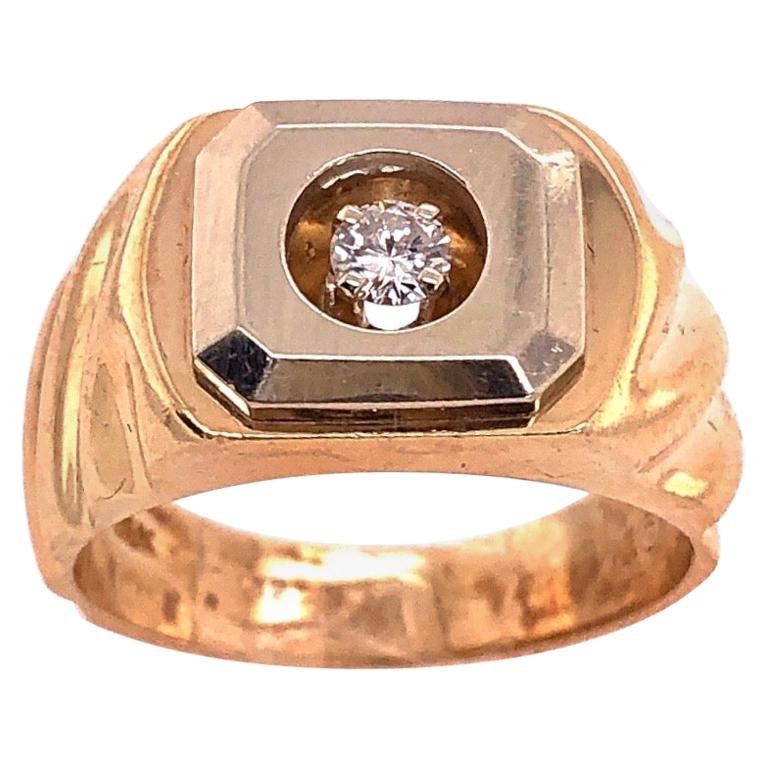 14 Karat Yellow Gold Fashion Ring with round Diamond For Sale