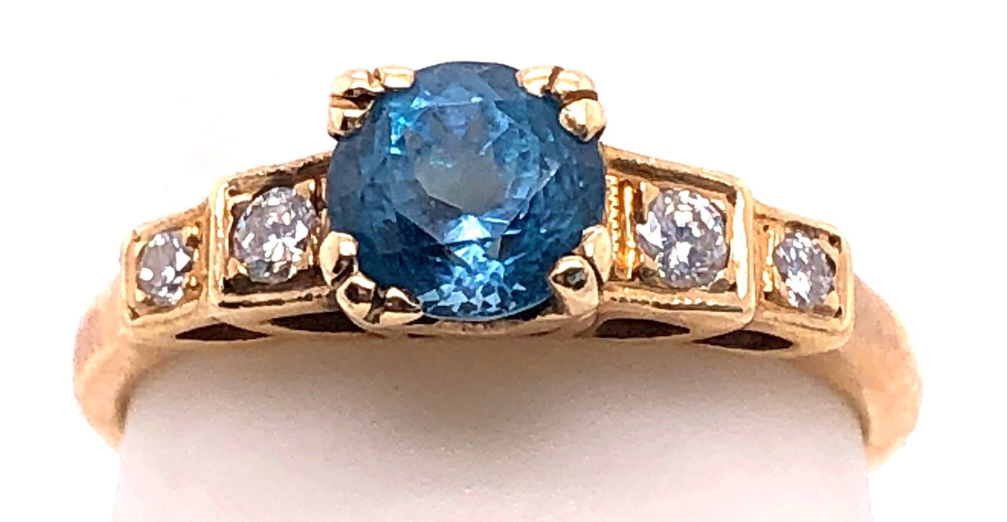 14 Karat Yellow Gold Fashion Round Blue Topaz with Diamond Accents Ring In Good Condition For Sale In Stamford, CT