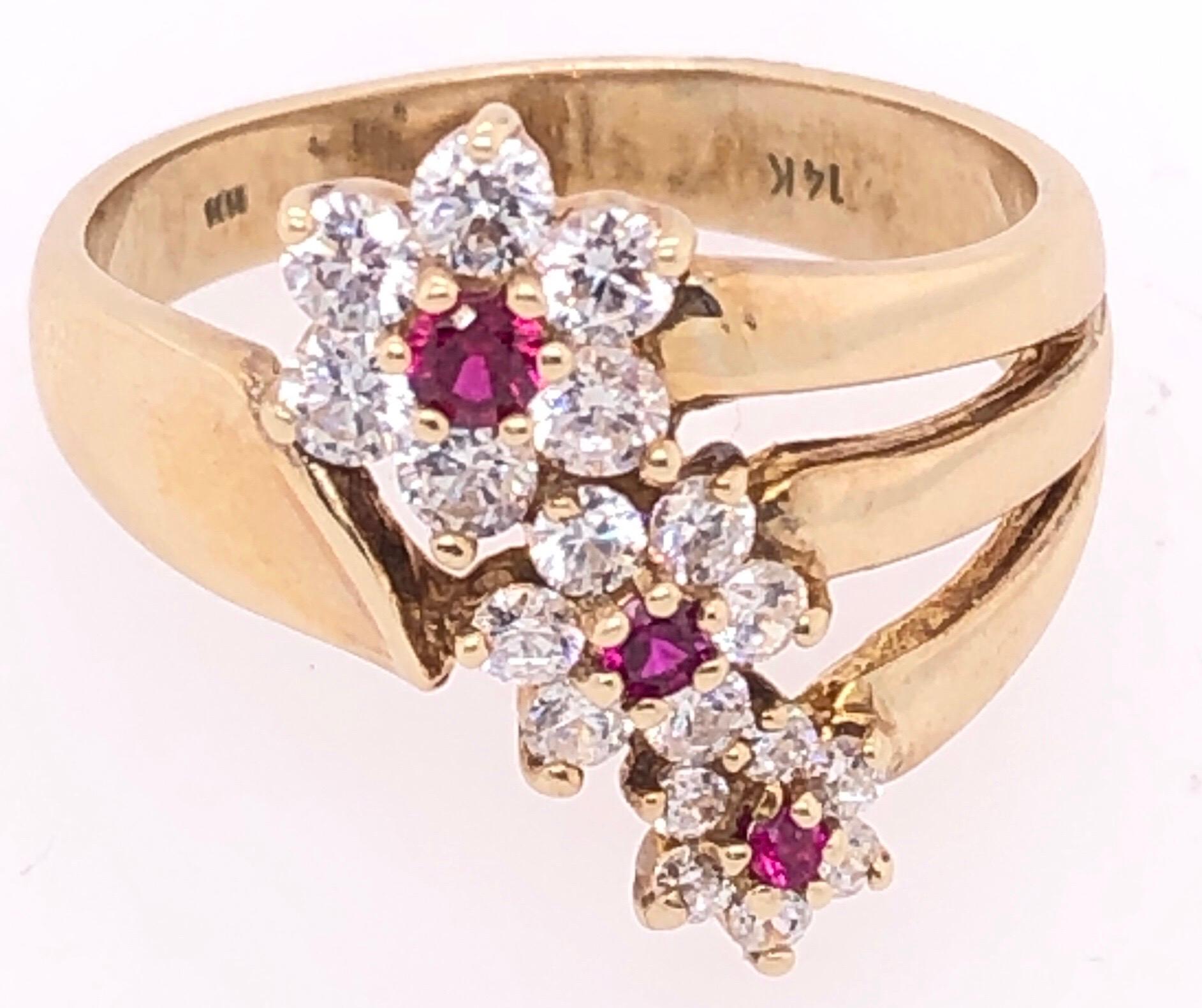 Modern 14 Karat Yellow Gold Fashion Three Flower Ring with Semi Precious Stones For Sale