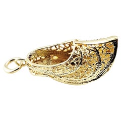 Vintage 14 Karat Yellow Gold Filigree Dutch Shoe Charm