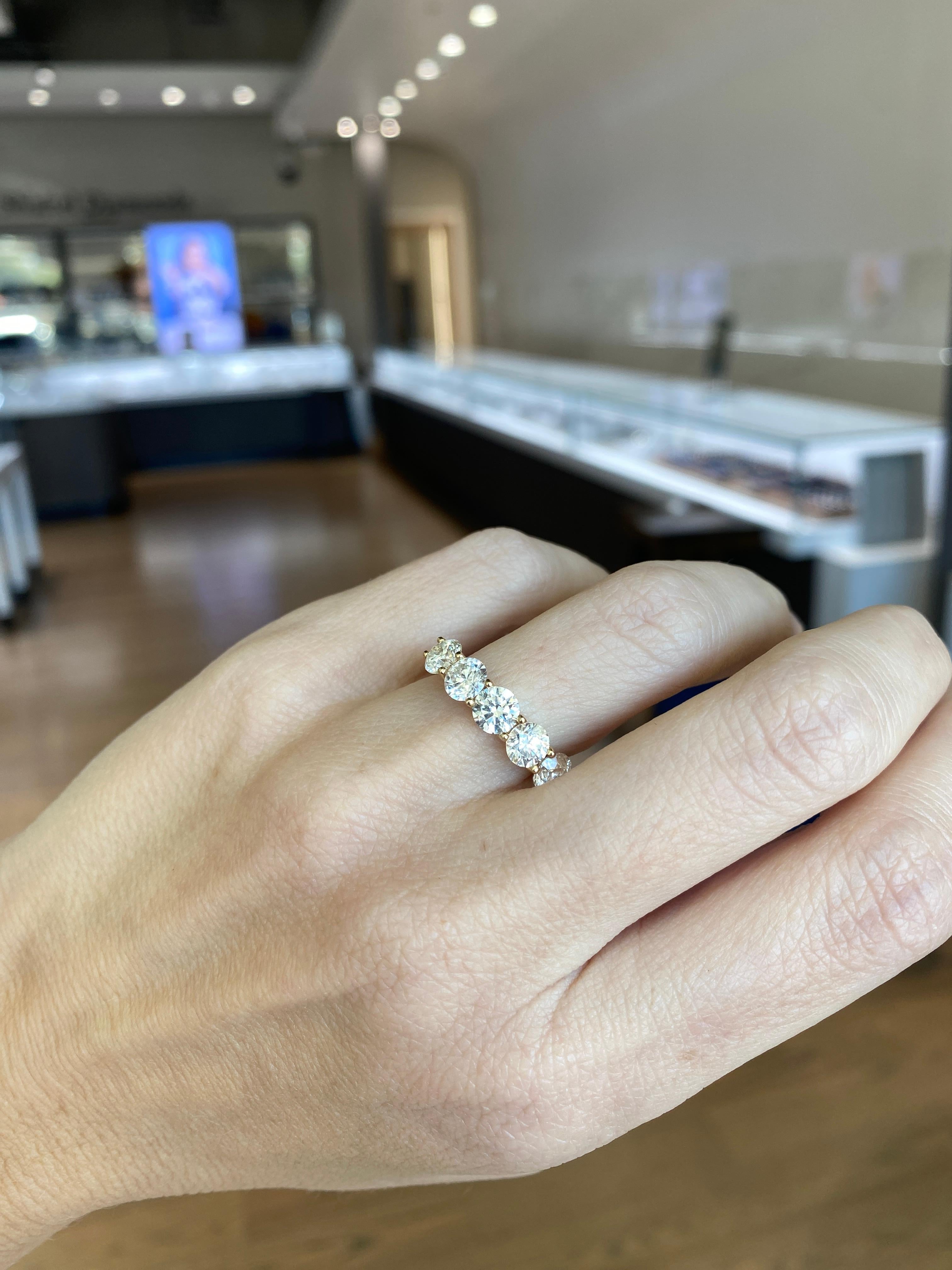 Bandeau en or jaune 14 carats à cinq pierres en diamant naturel en vente 10