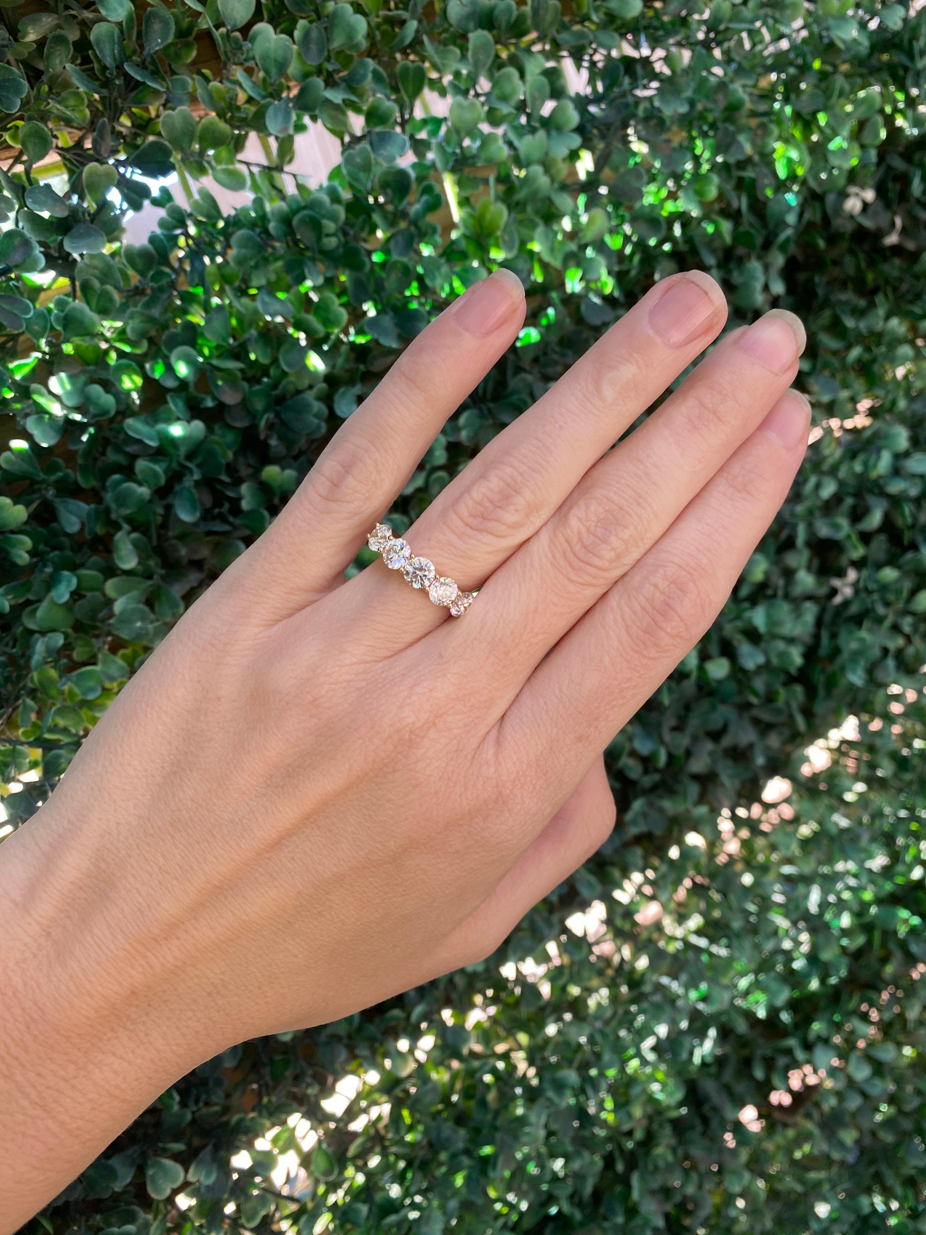 Bandeau en or jaune 14 carats à cinq pierres en diamant naturel en vente 2