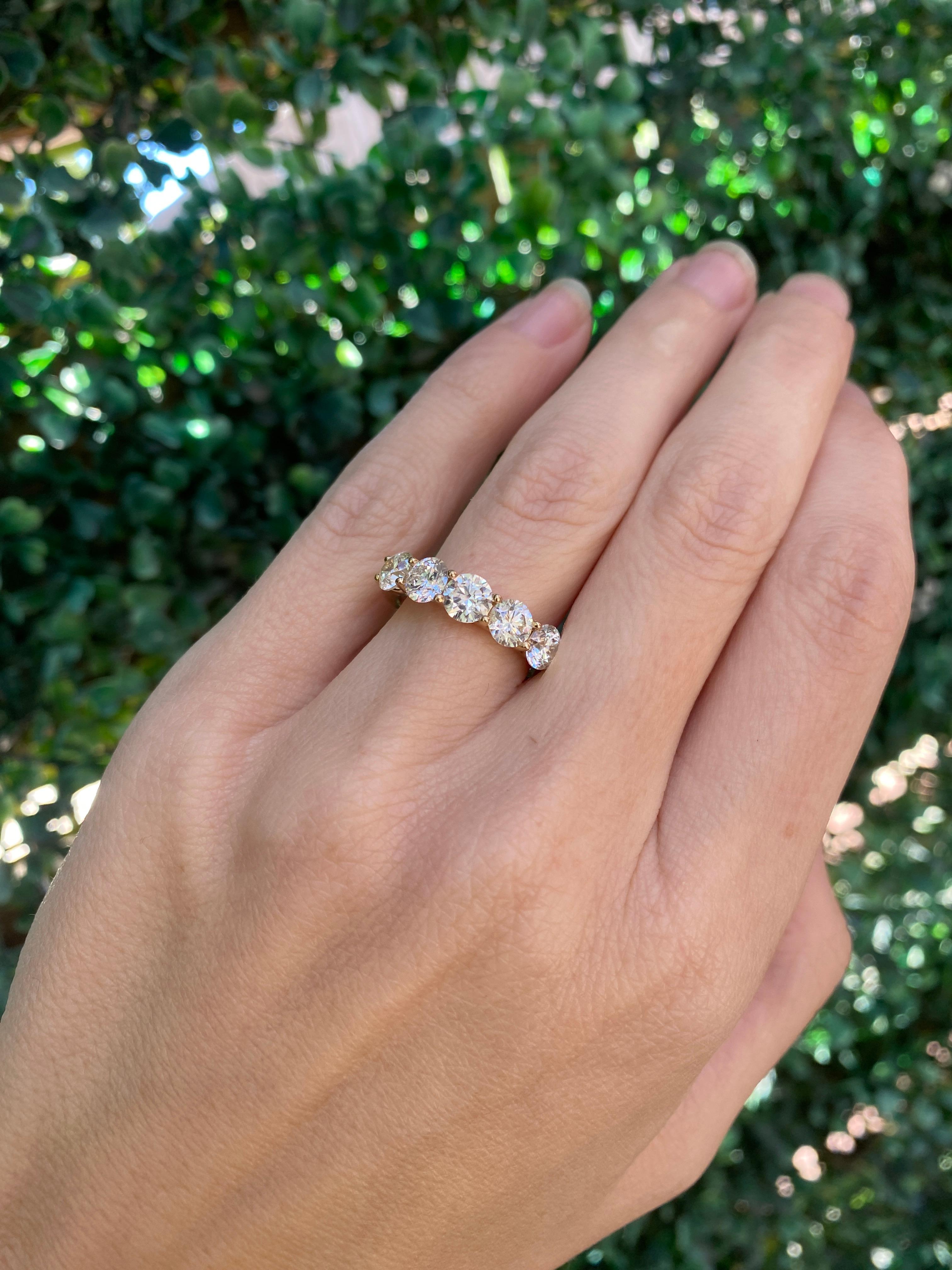 Bandeau en or jaune 14 carats à cinq pierres en diamant naturel en vente 3