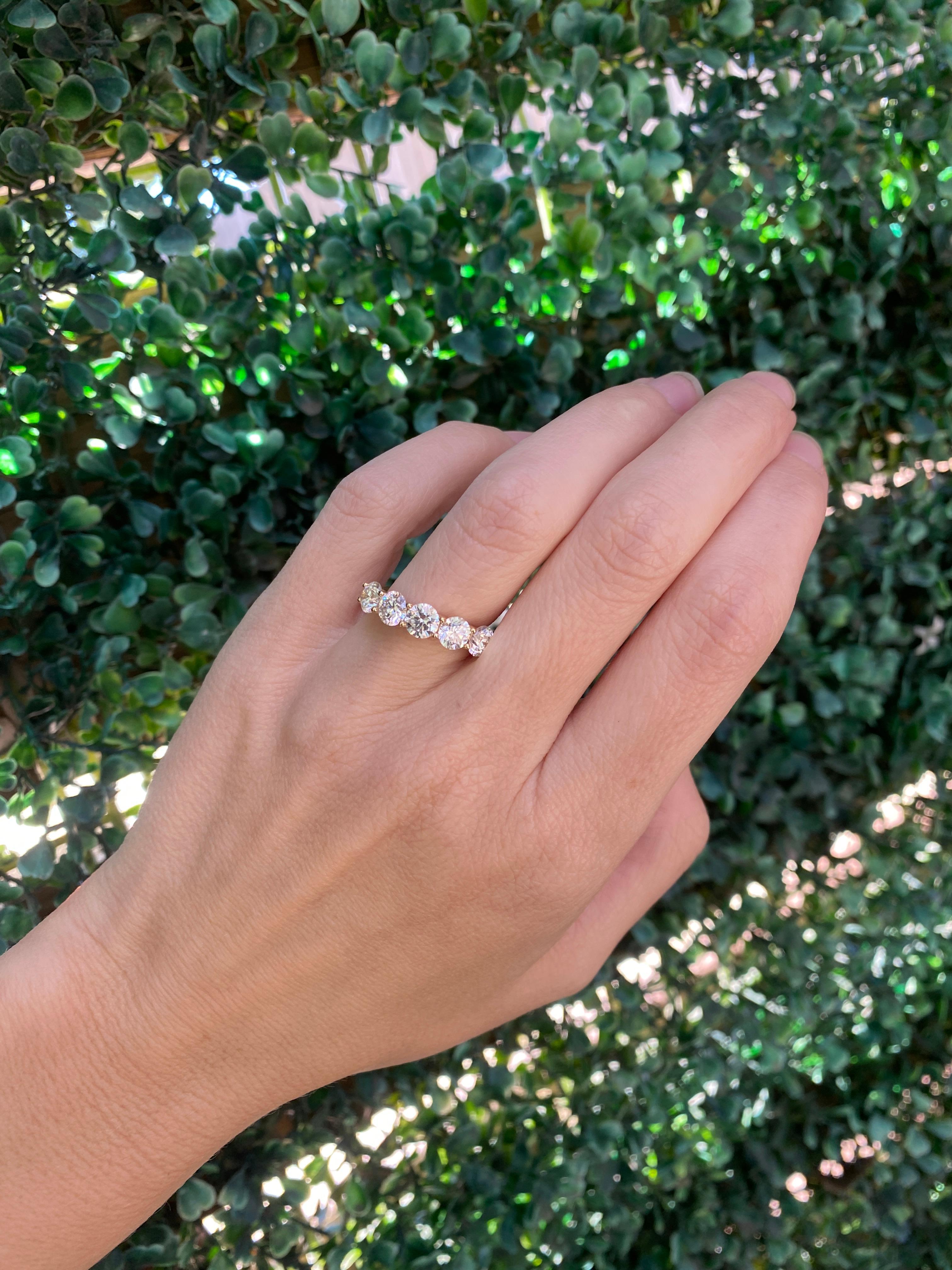 Bandeau en or jaune 14 carats à cinq pierres en diamant naturel en vente 4