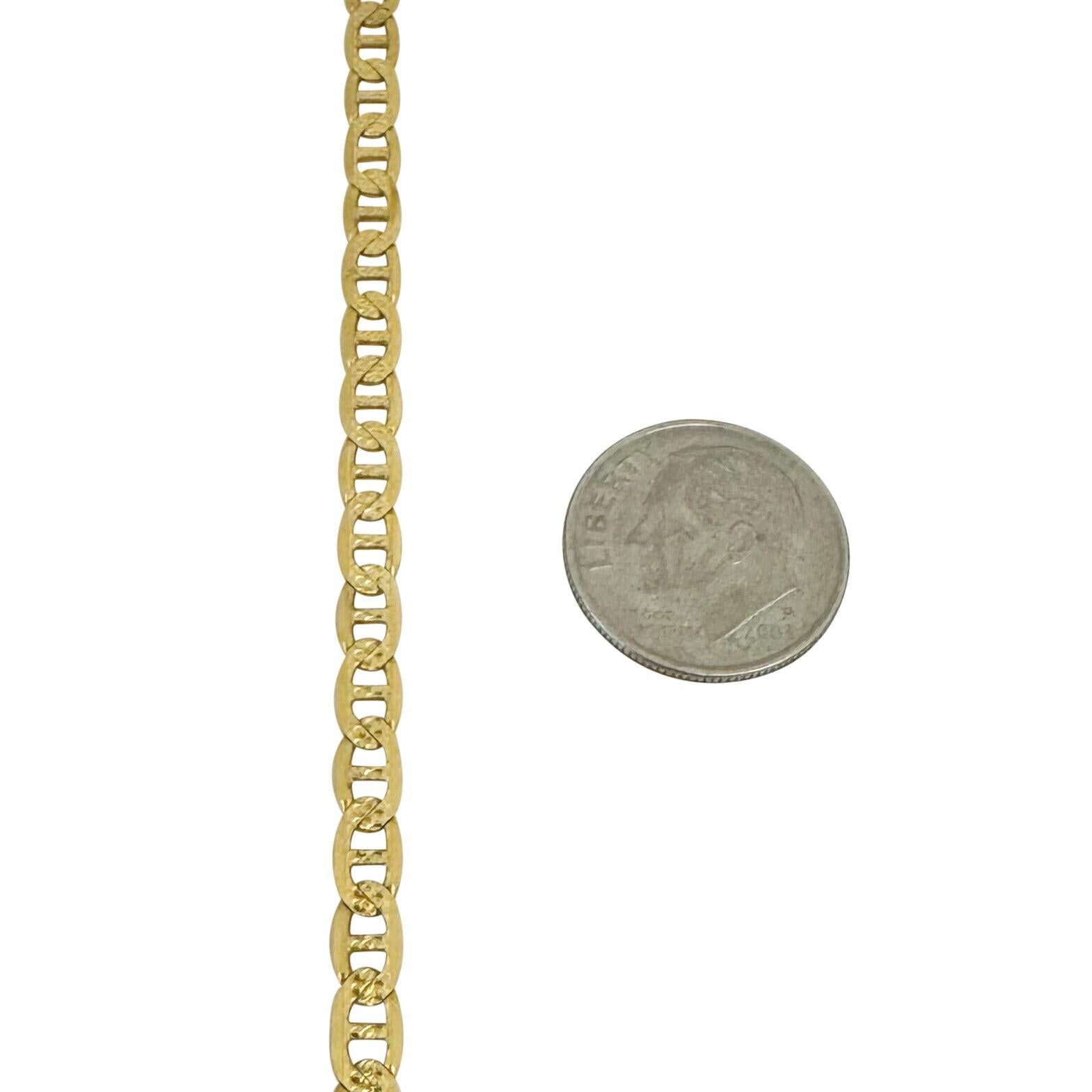 14 Karat Yellow Gold Flat Diamond Cut Gucci Link Chain Necklace Italy In Good Condition In Guilford, CT