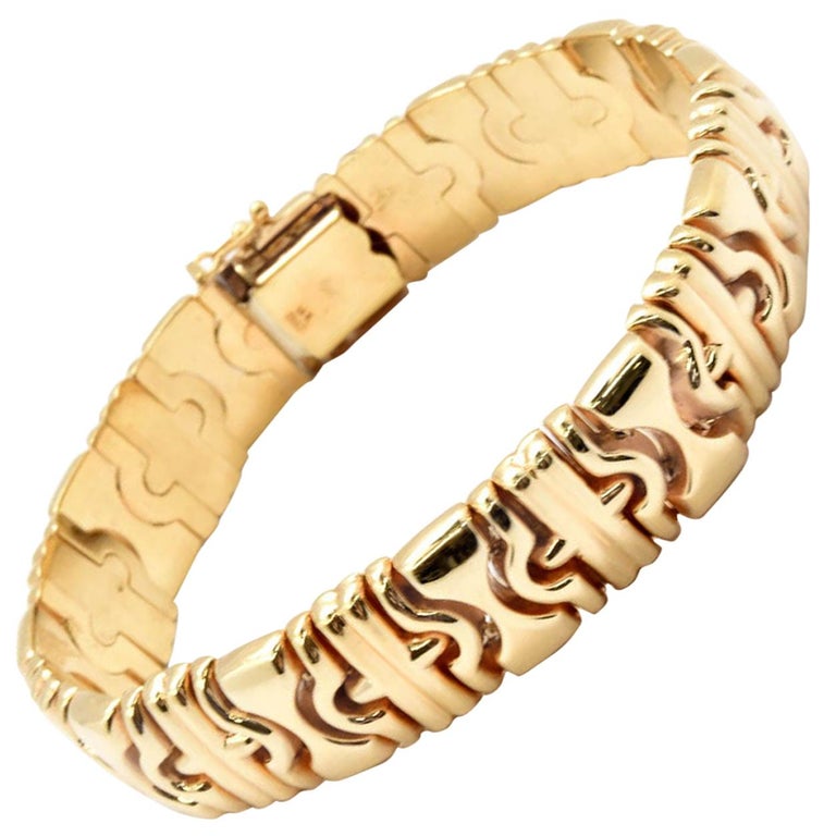 14 Karat Yellow Gold Flat Link Style Bracelet at 1stDibs