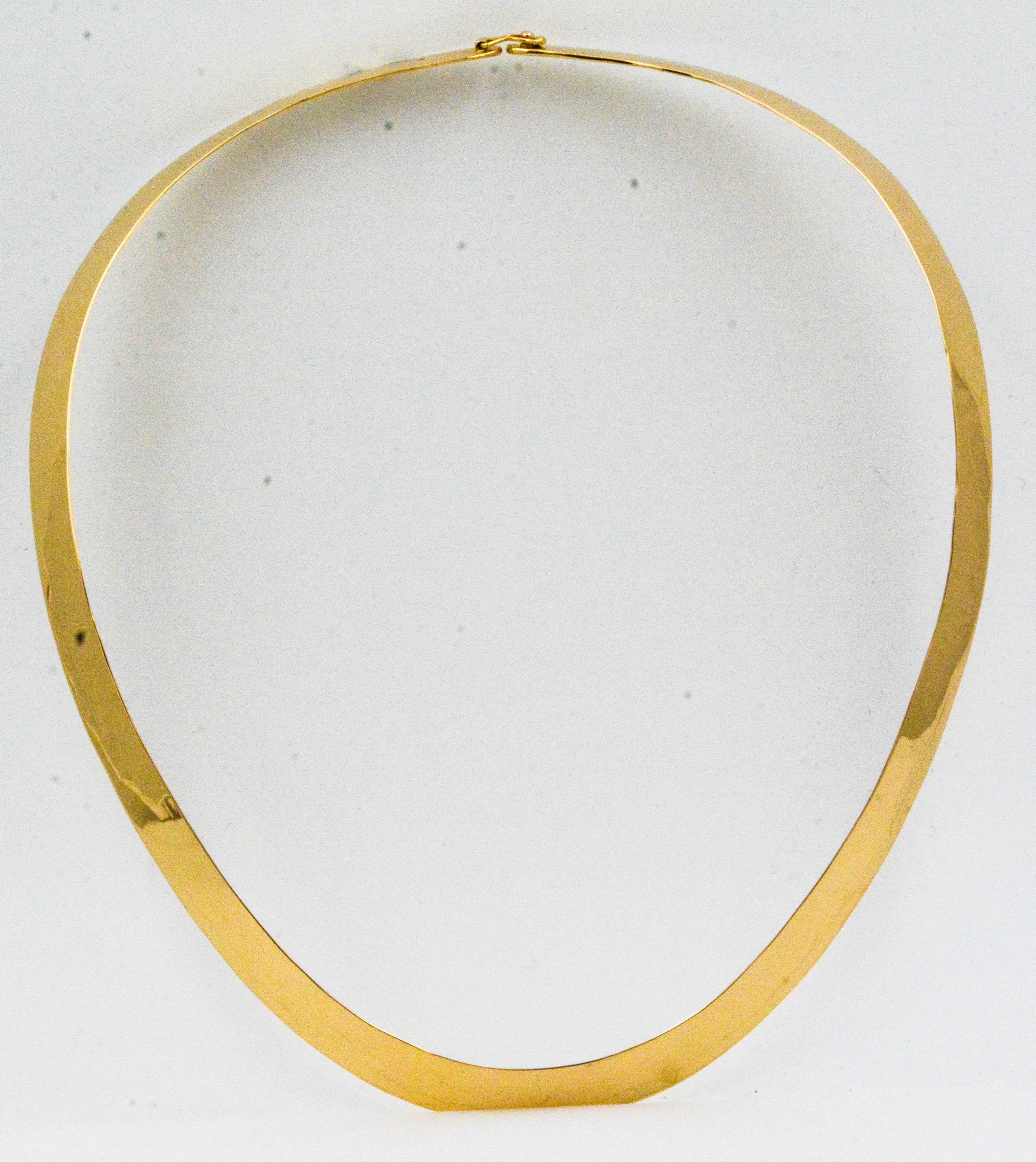 14 Karat Yellow Gold Flat Wire Collar Necklace In Excellent Condition In Dallas, TX