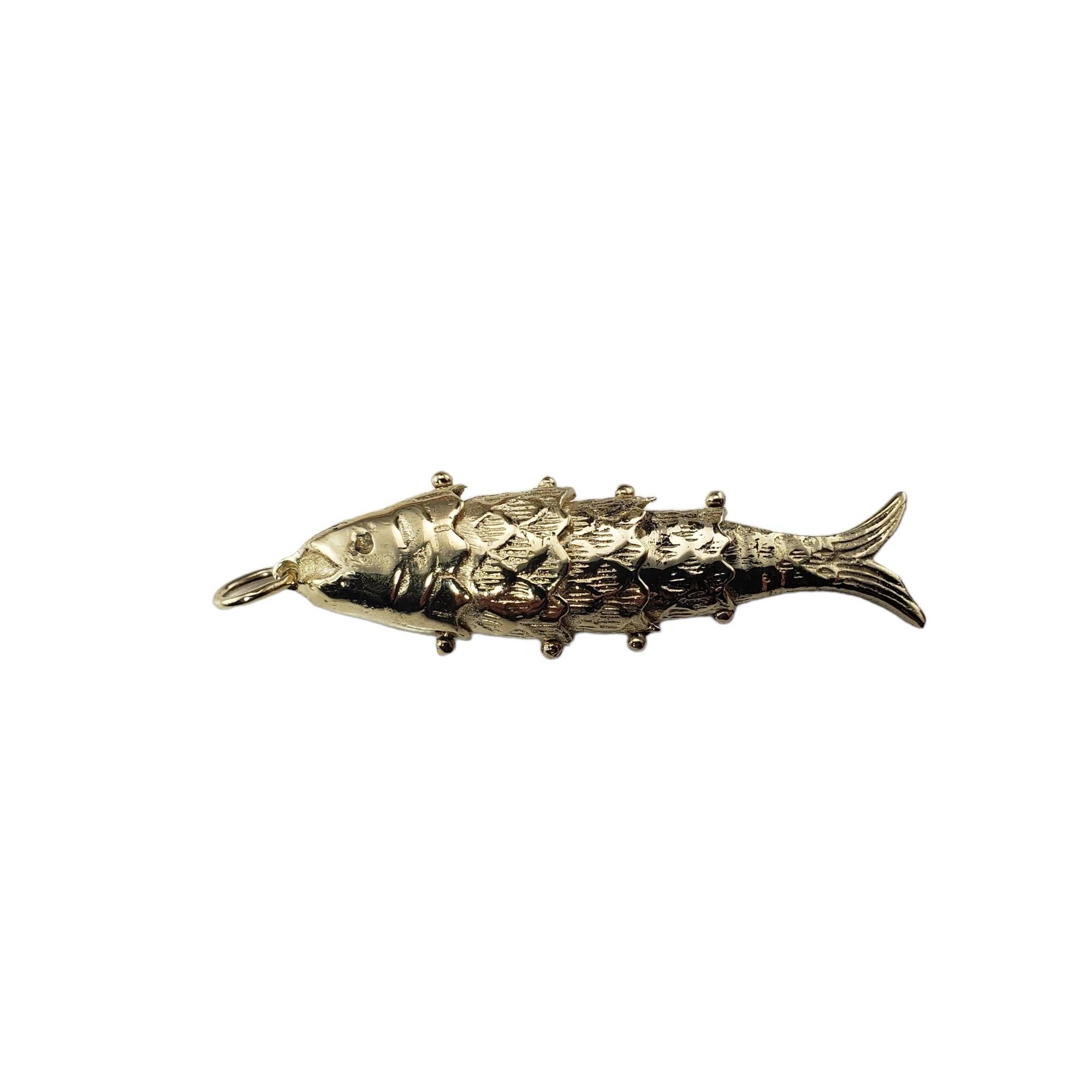  14 Karat Yellow Gold Flexible Fish Pendant #15572 In Good Condition For Sale In Washington Depot, CT